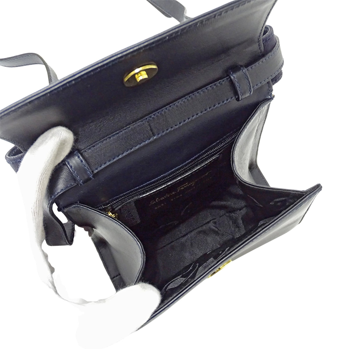 Salvatore Ferragamo Navy Leather Handbag Shoulder Bag (Pre-Owned)