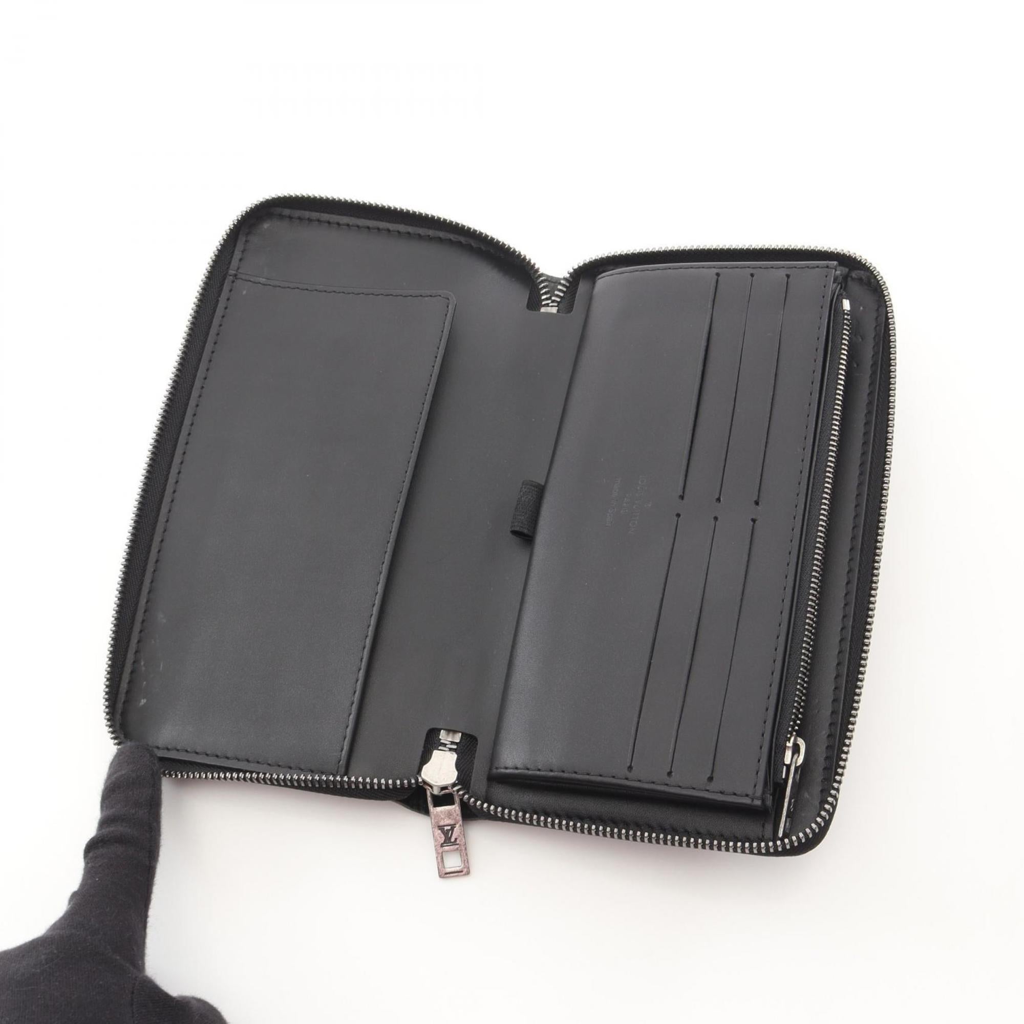 Louis Vuitton Black Leather Long Wallet (Bi-Fold) (Pre-Owned)