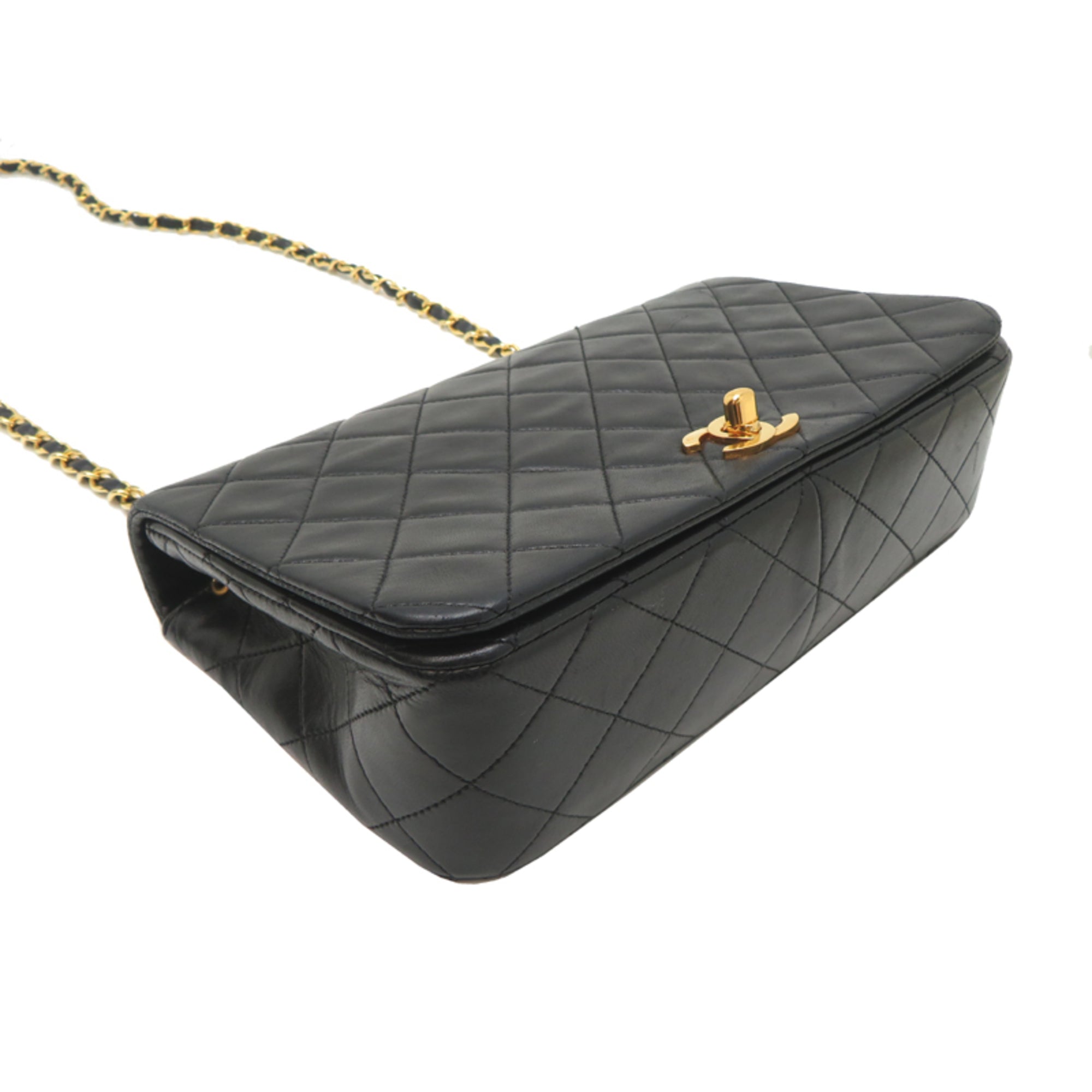 Chanel Black Leather Shoulder Bag (Pre-Owned)