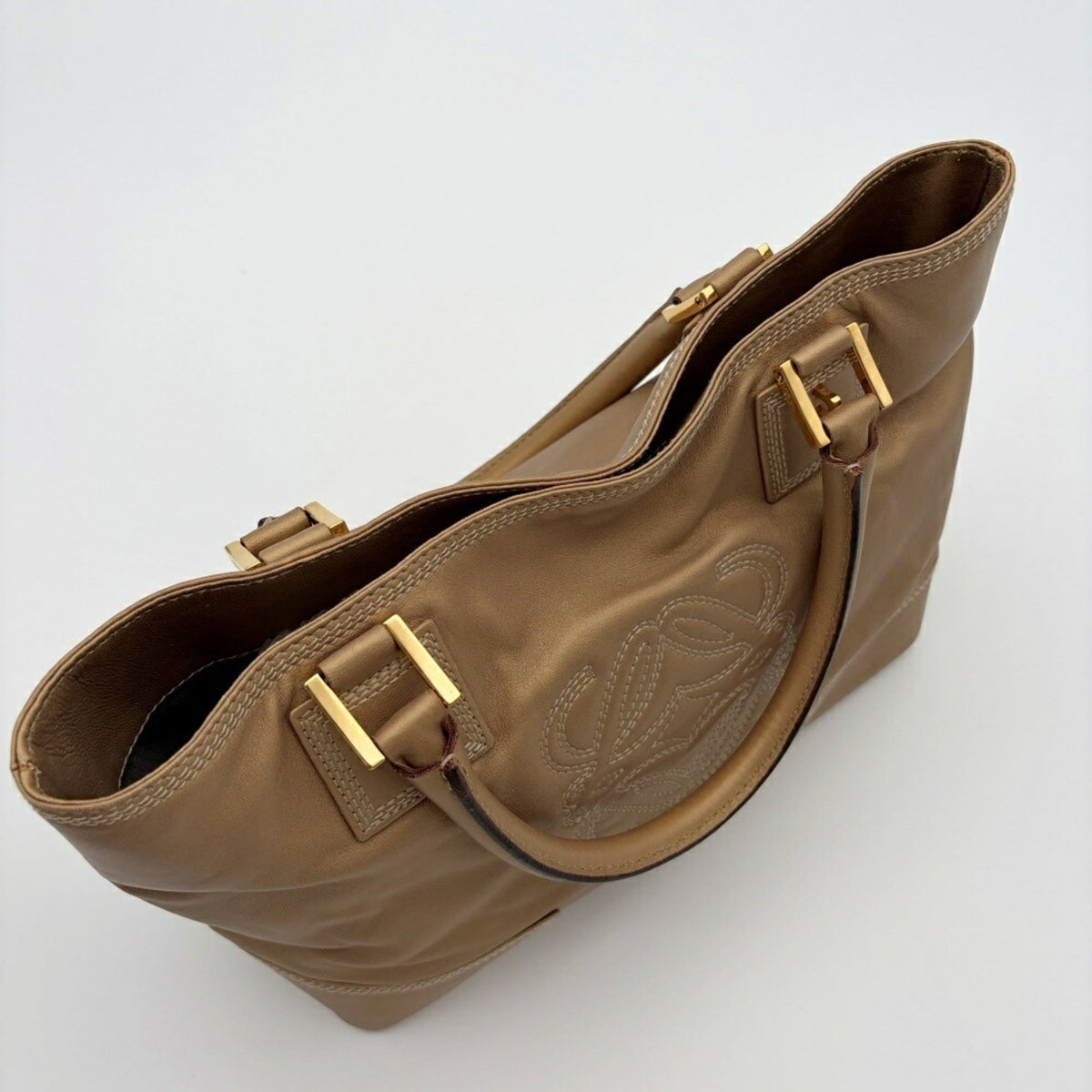 Loewe Gold Leather Tote Bag (Pre-Owned)