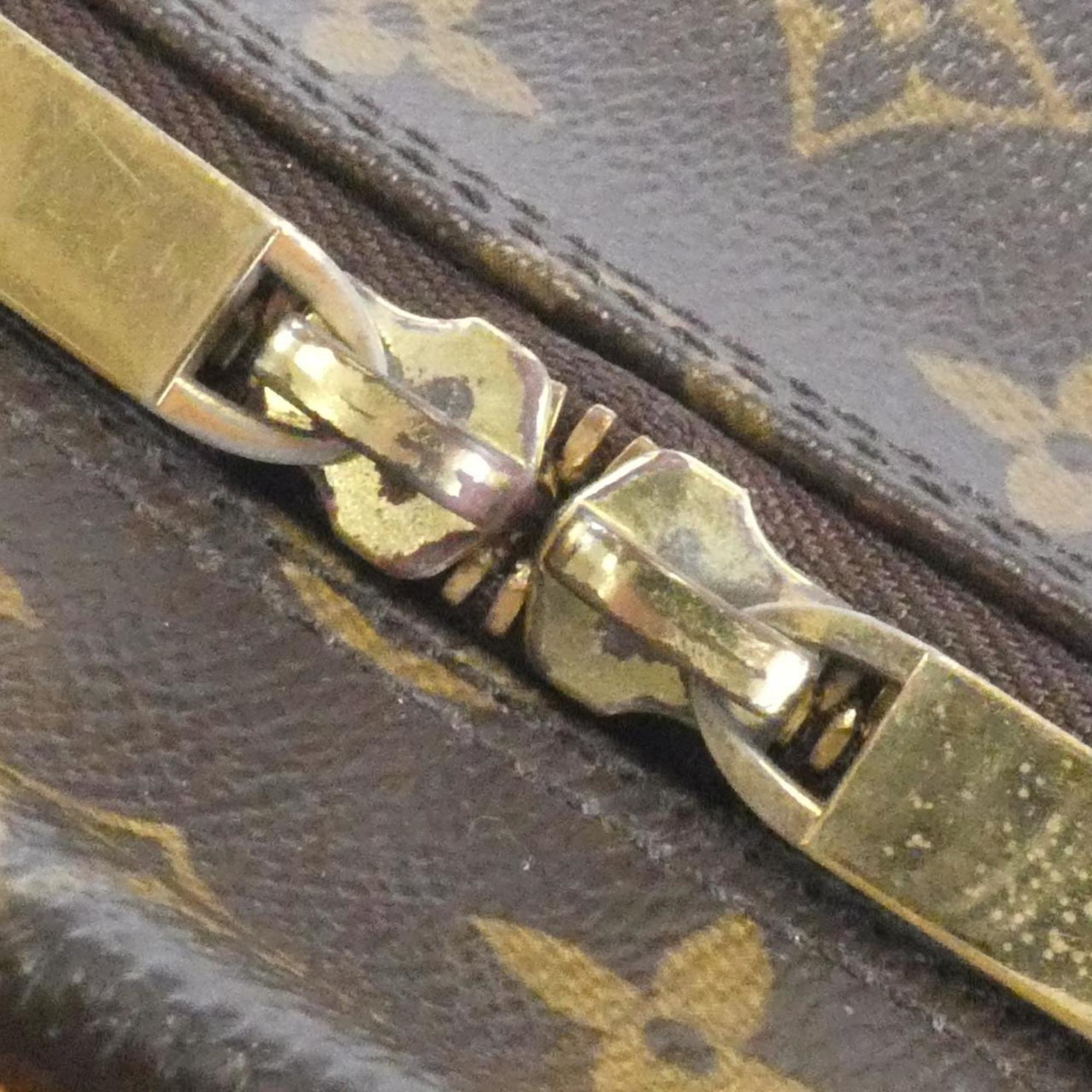 Louis Vuitton Brown Coated Canvas Shoulder Bag (Pre-Owned)