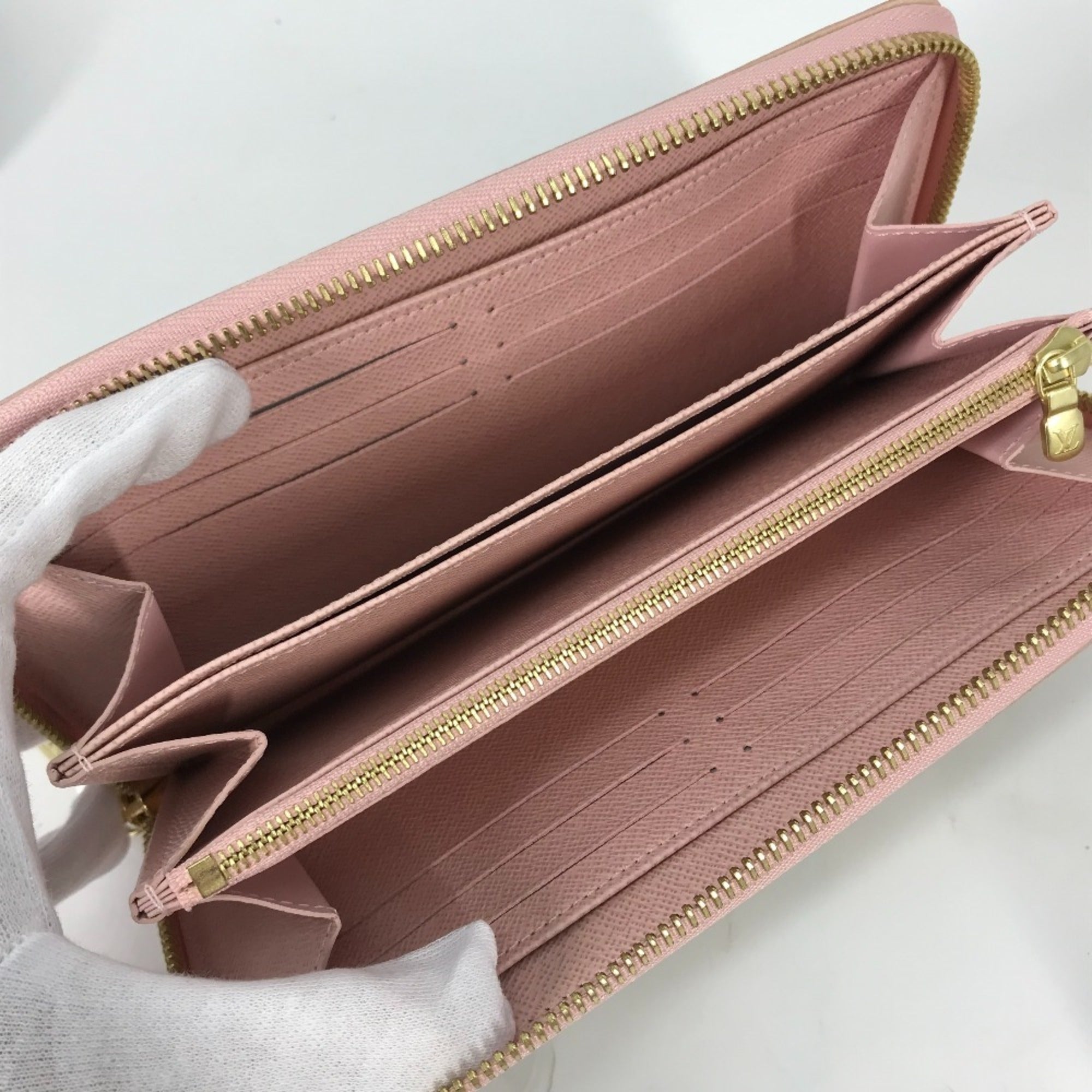 Louis Vuitton Damier Azur Damier Azur Rose Ballerine White Damier Azur Long Wallet (Bi-Fold) (Pre-Owned)