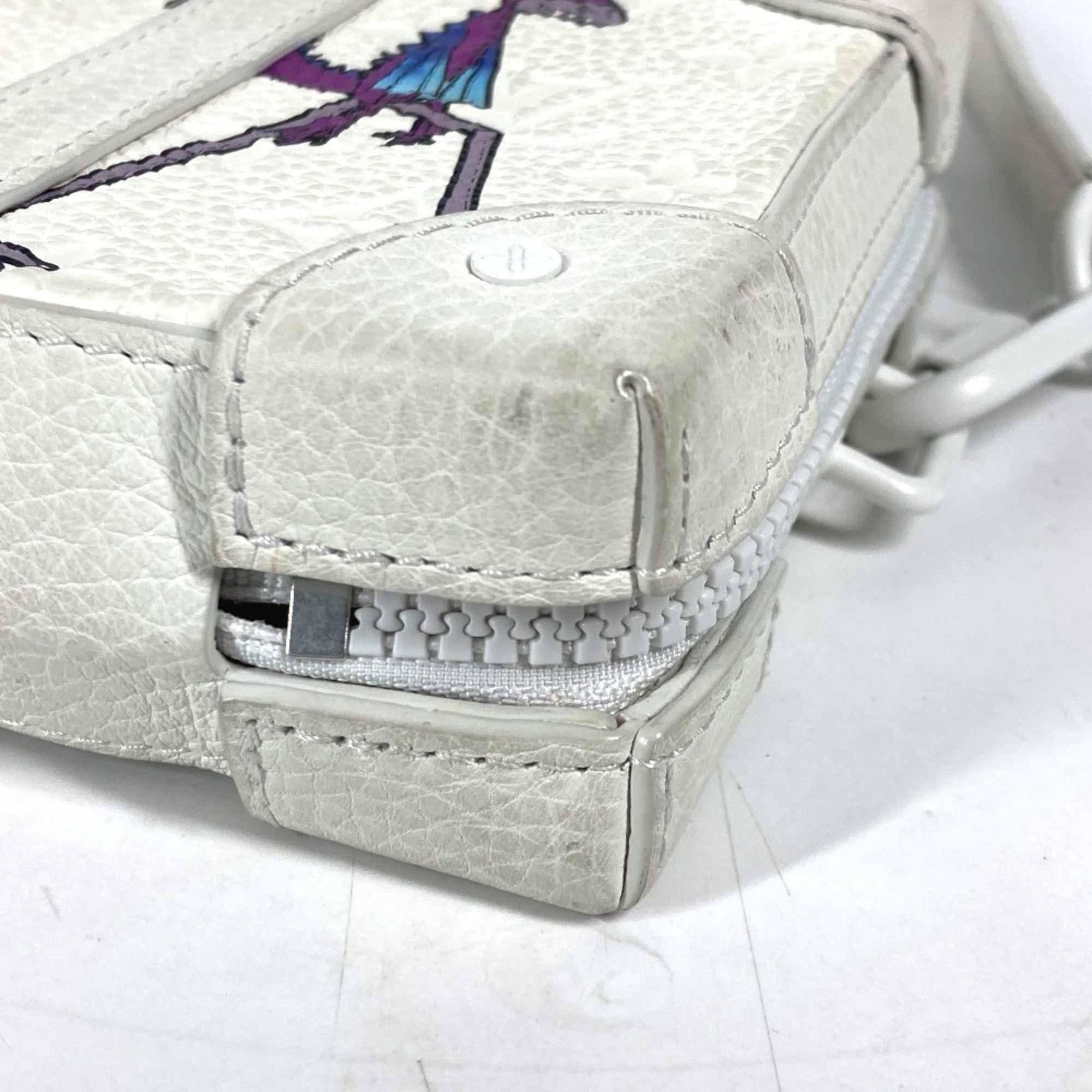 Louis Vuitton White Leather Clutch Bag Shoulder Bag (Pre-Owned)