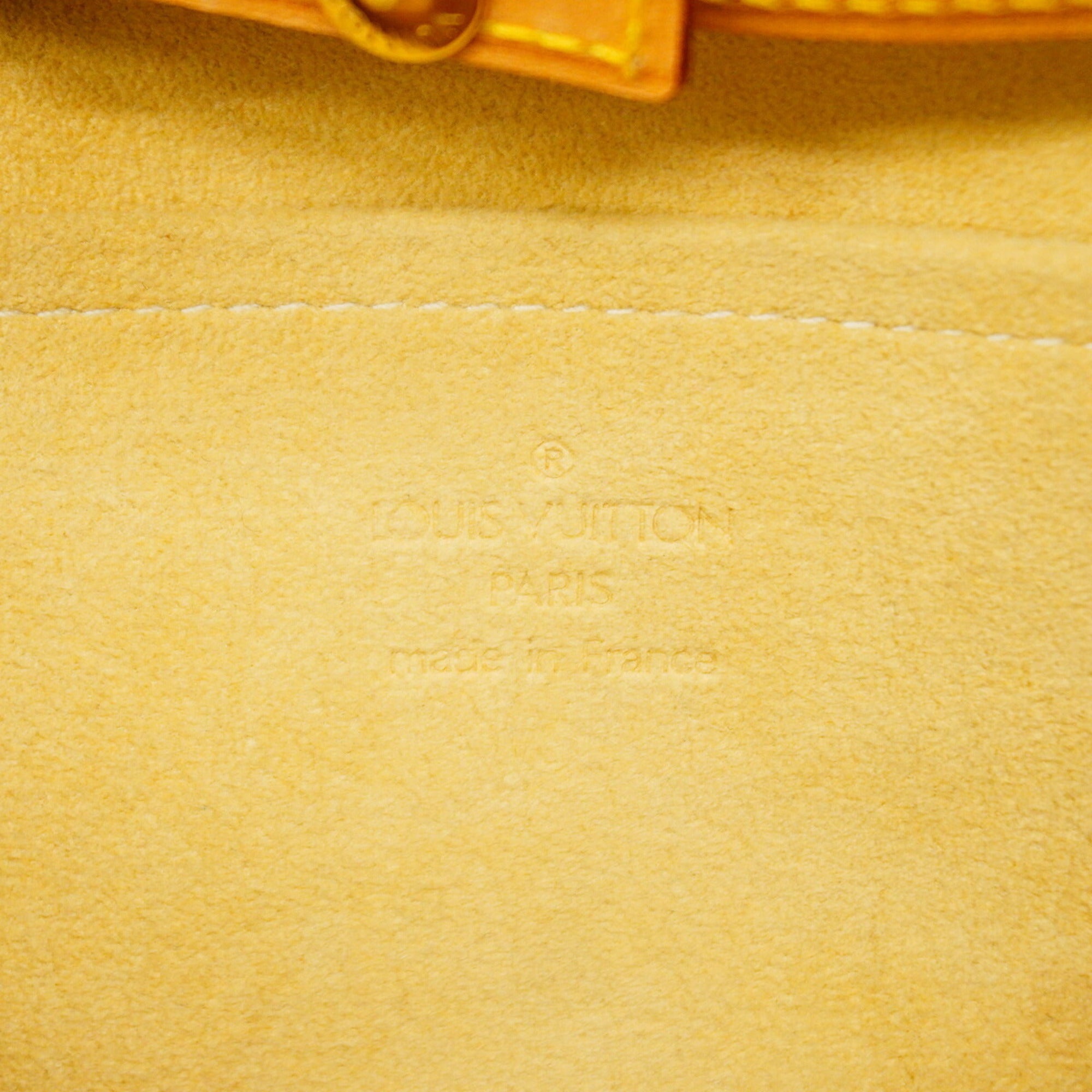 Louis Vuitton Brown Shoulder Bag (Pre-Owned)