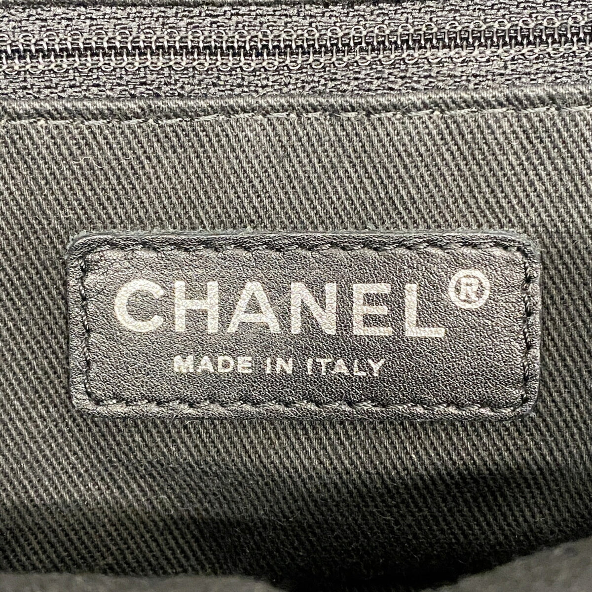 Chanel Dark Green Leather Tote Bag (Pre-Owned)