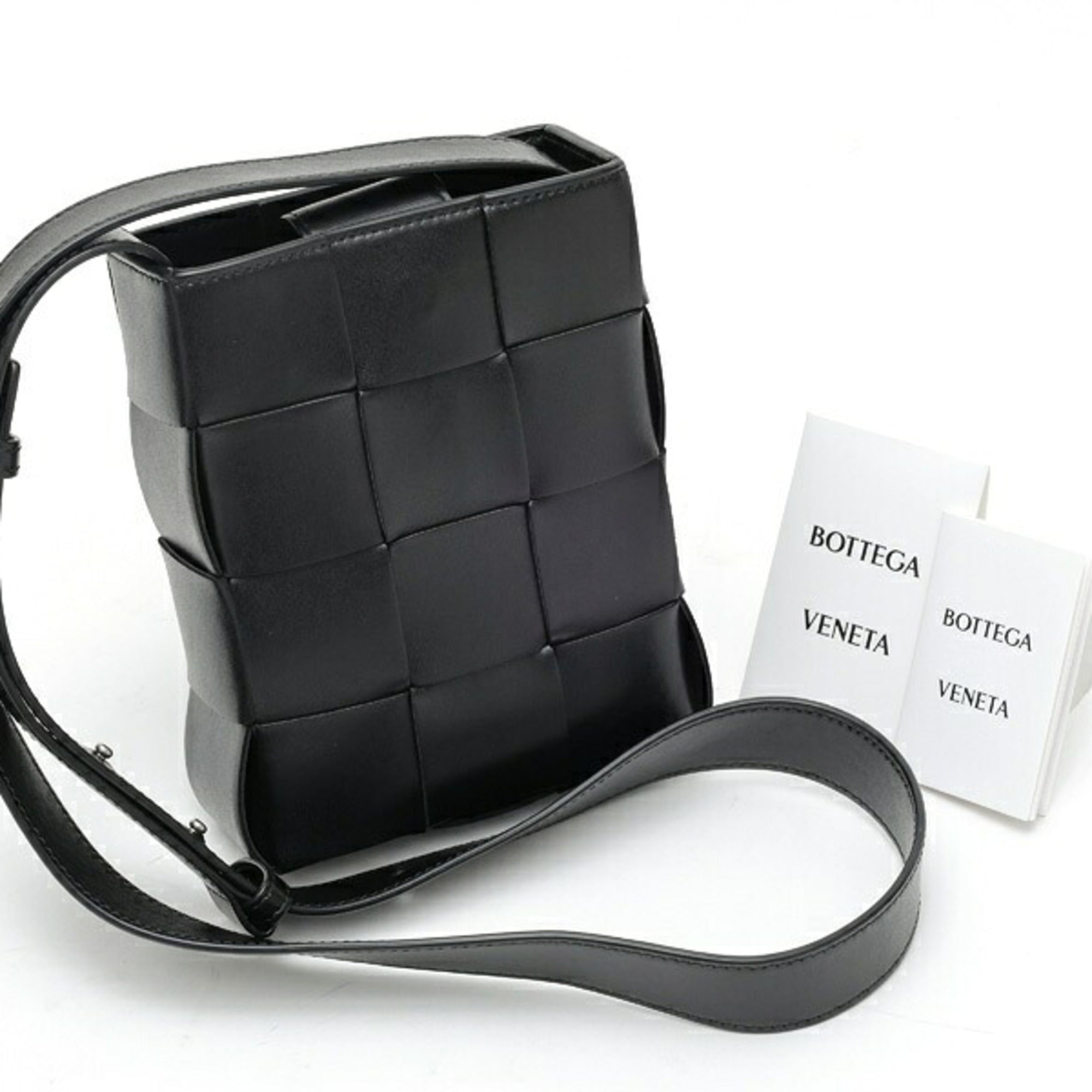 Bottega Veneta Black Leather (Pre-Owned)