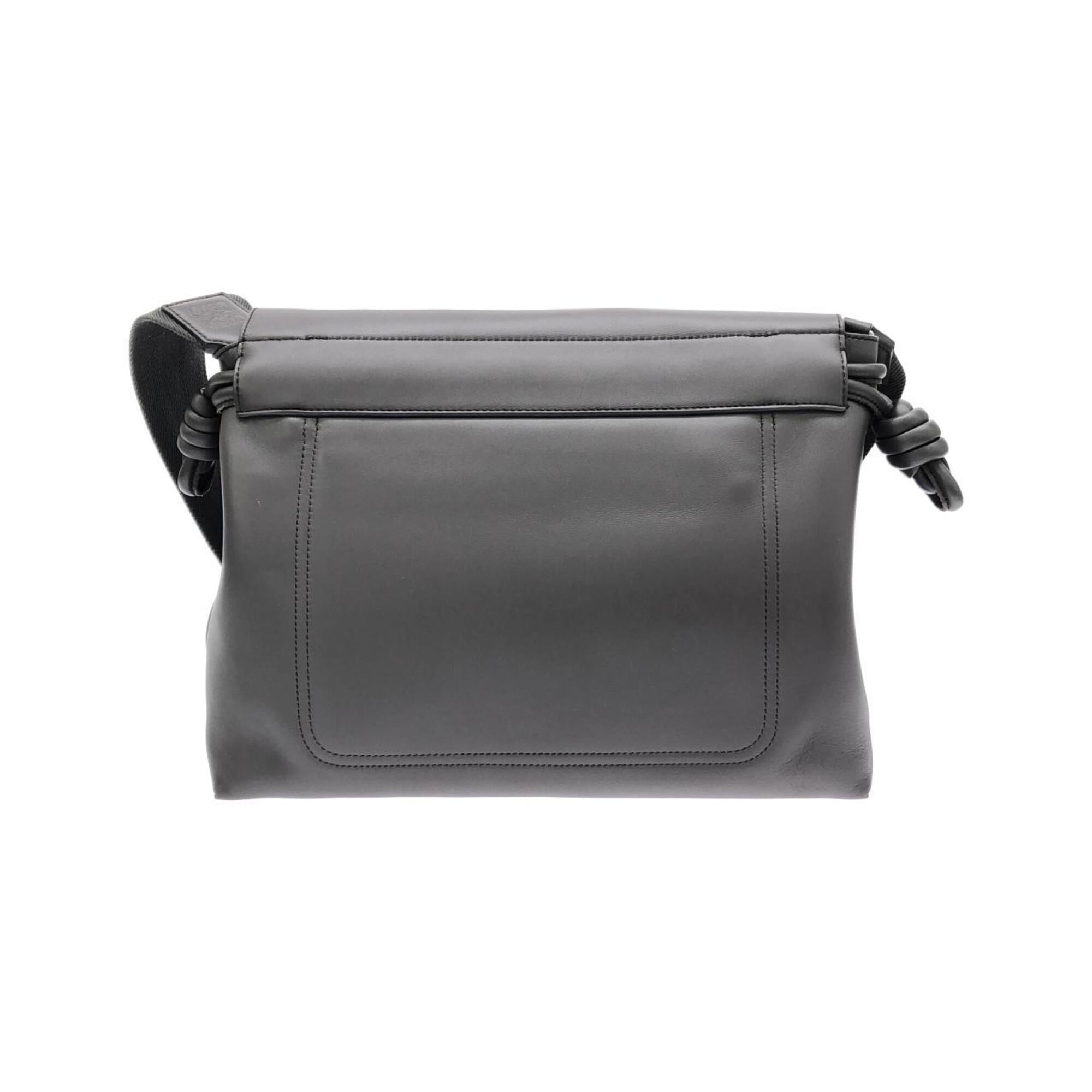 Loewe Dark Gray Leather Shoulder Bag (Pre-Owned)