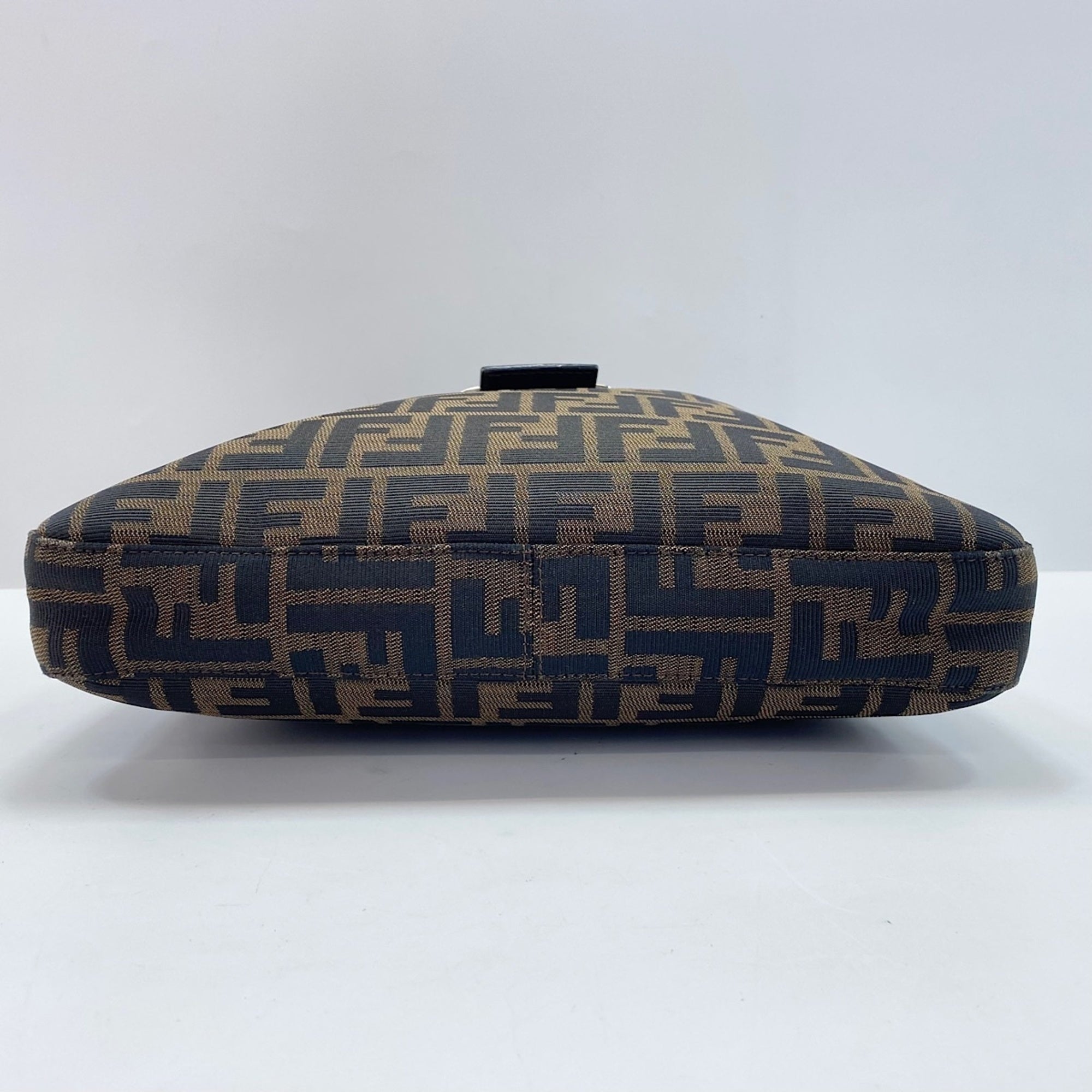 Fendi Brown Canvas Shoulder Bag (Pre-Owned)