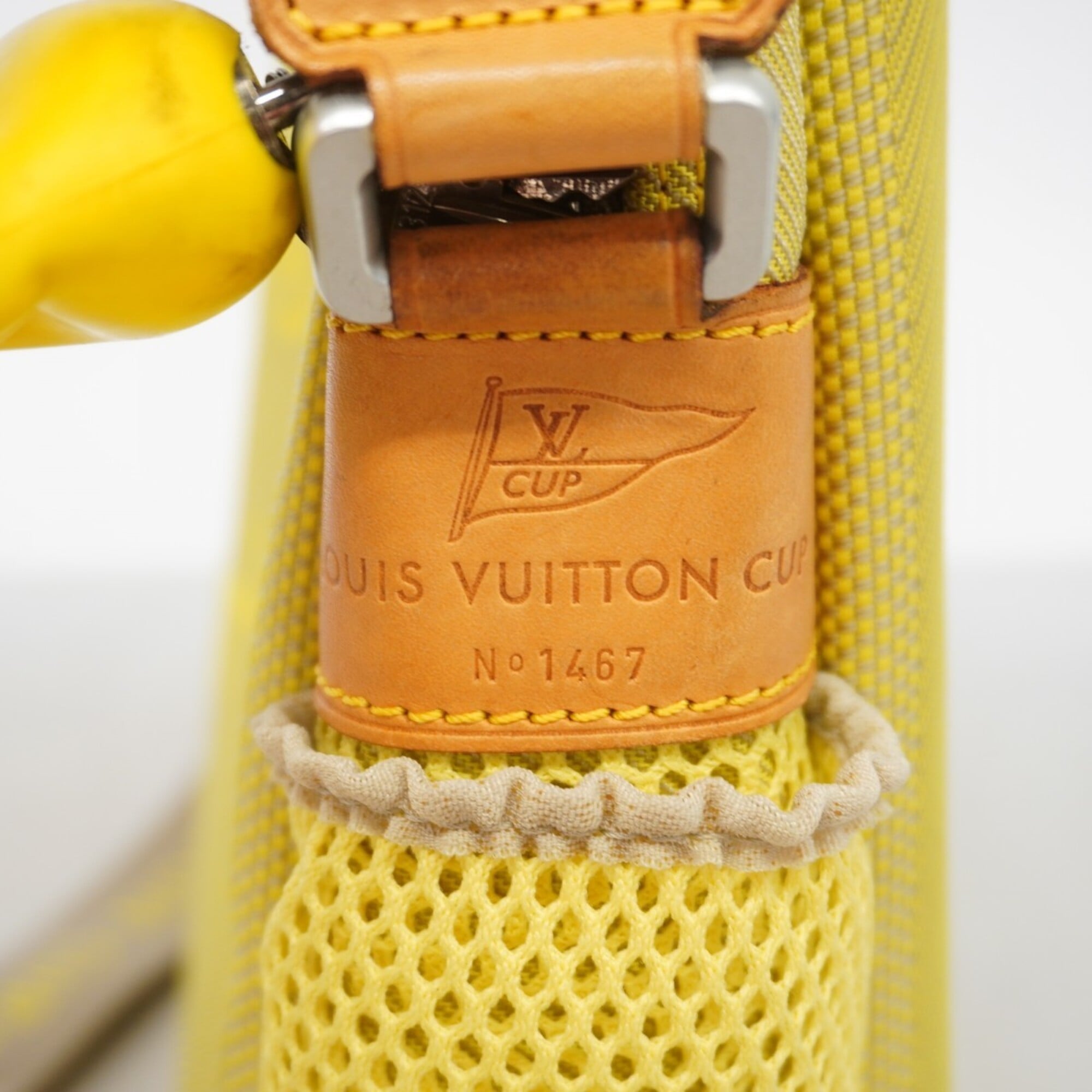 Louis Vuitton Yellow Shoulder Bag (Pre-Owned)