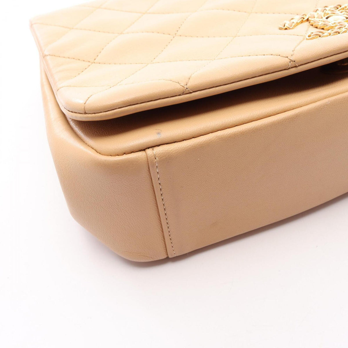 Chanel Beige Leather Handbag Shoulder Bag (Pre-Owned)