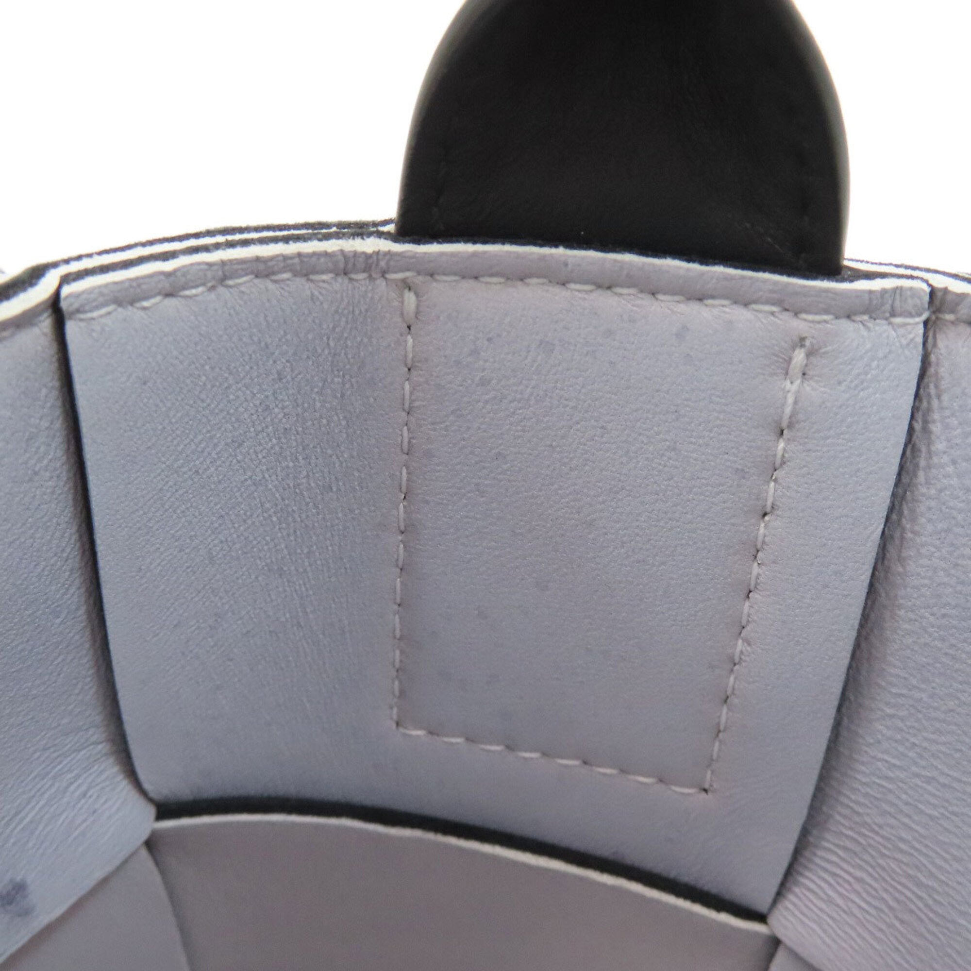 Bottega Veneta Black Leather Shoulder Bag (Pre-Owned)