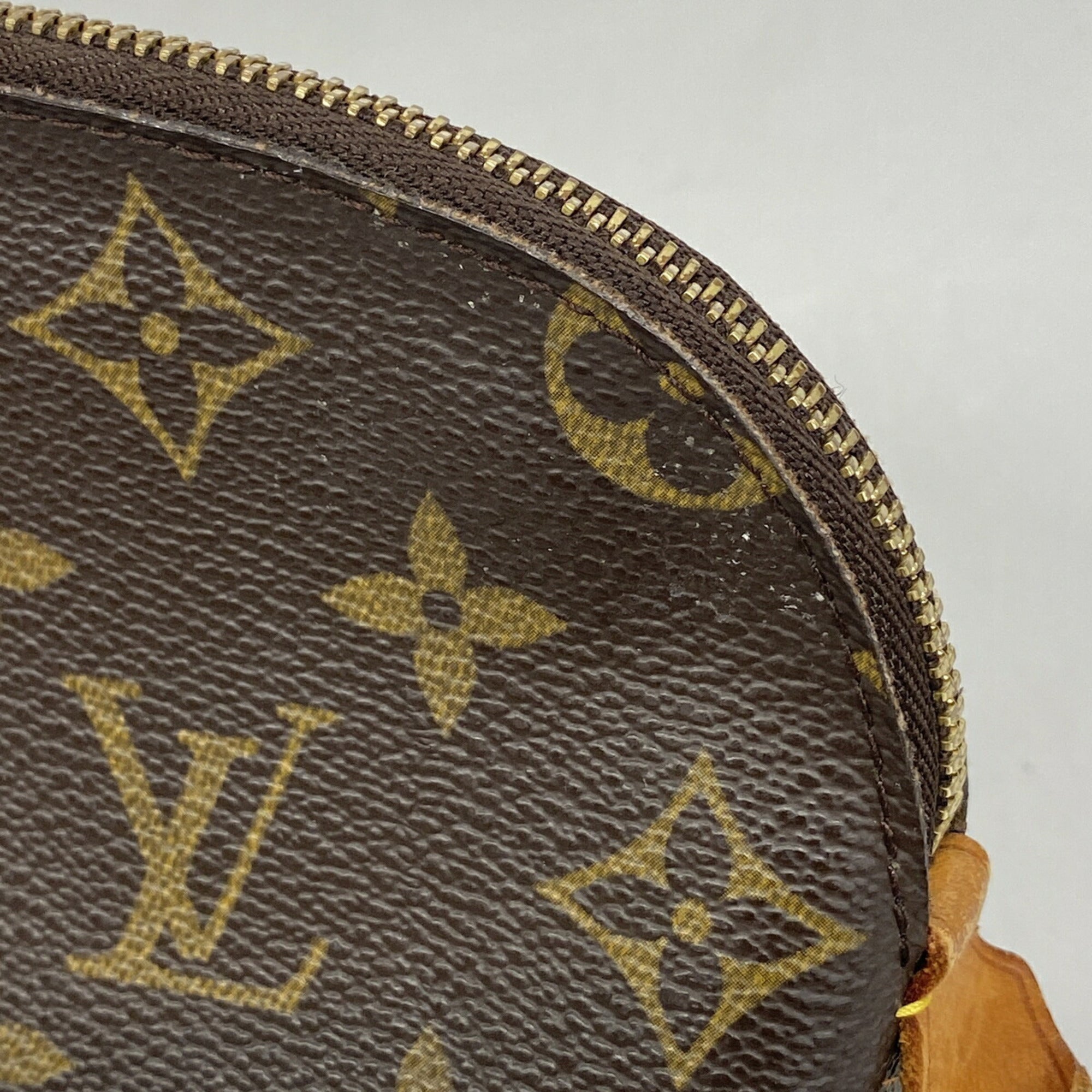 Louis Vuitton Brown Pouch (Pre-Owned)