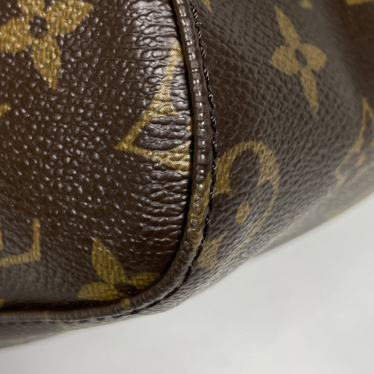 Louis Vuitton Brown Monogram Shoulder Bag (Pre-Owned)