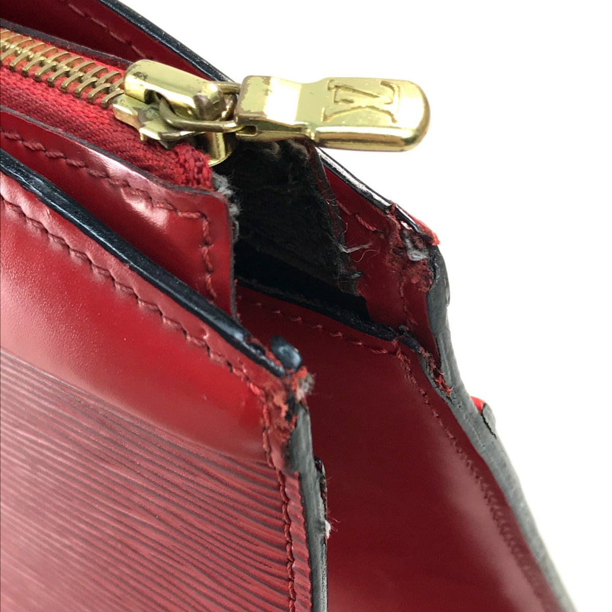 Louis Vuitton Red Leather Handbag (Pre-Owned)