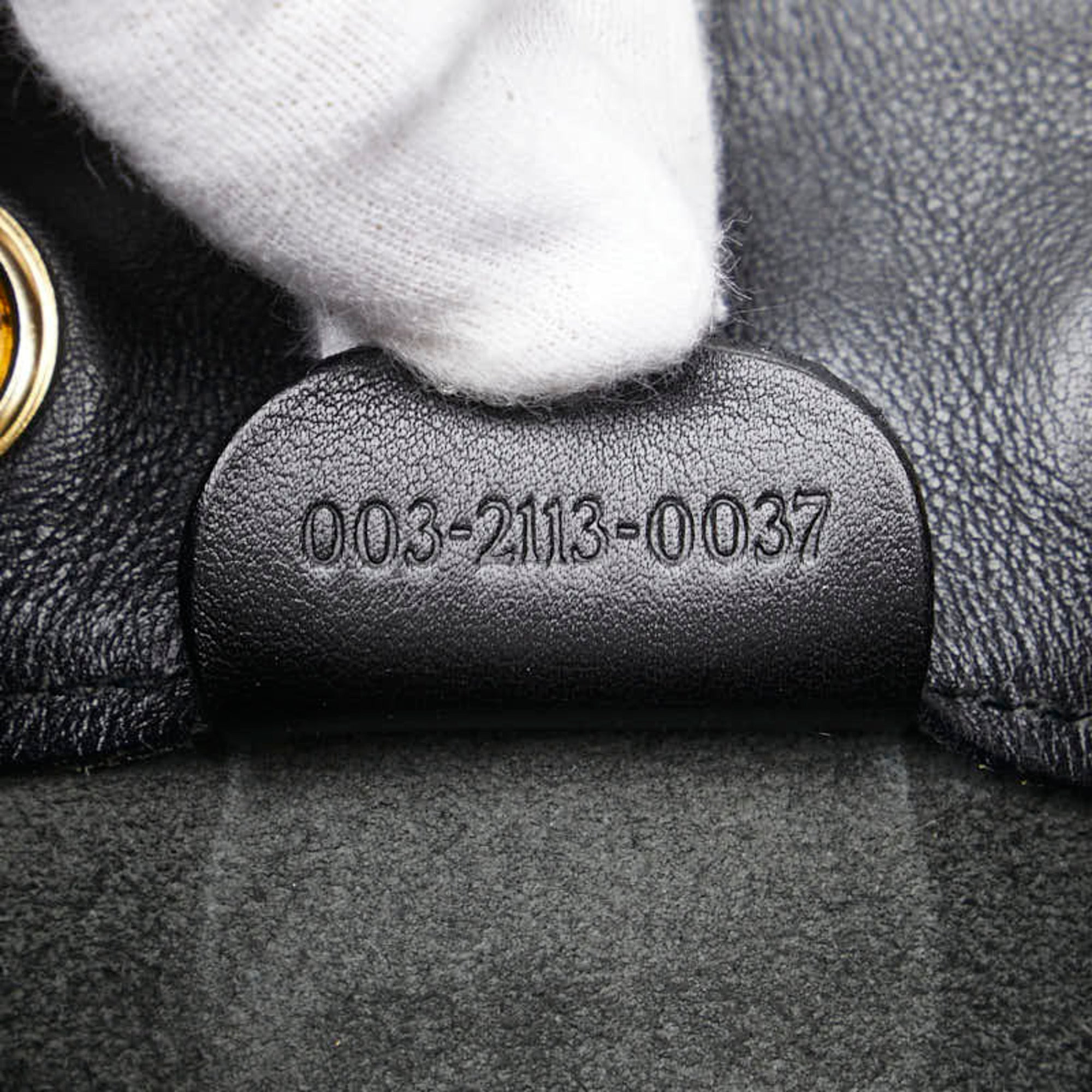 Gucci Black Leather Shoulder Bag Sling Bag (Pre-Owned)