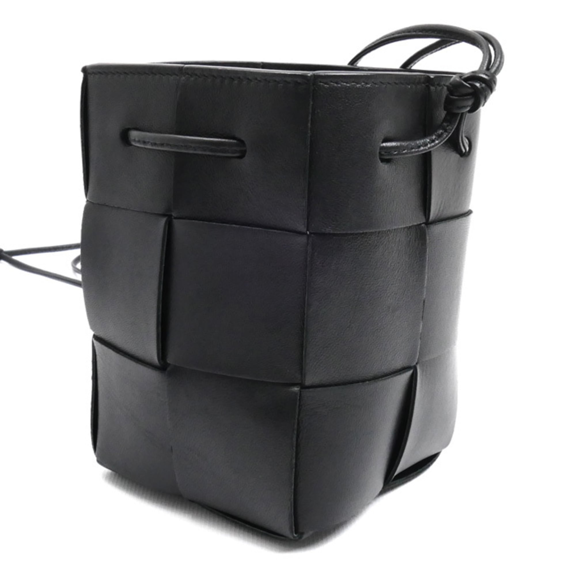 Bottega Veneta Black Leather Shoulder Bag (Pre-Owned)