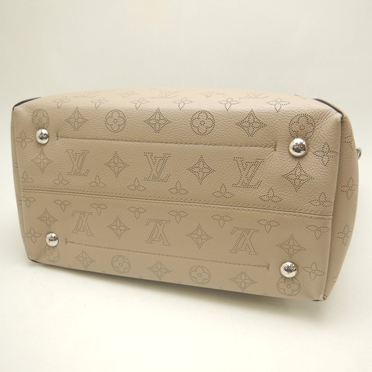 Louis Vuitton Galle Mahina Leather Pouch Tote Bag (Pre-Owned)