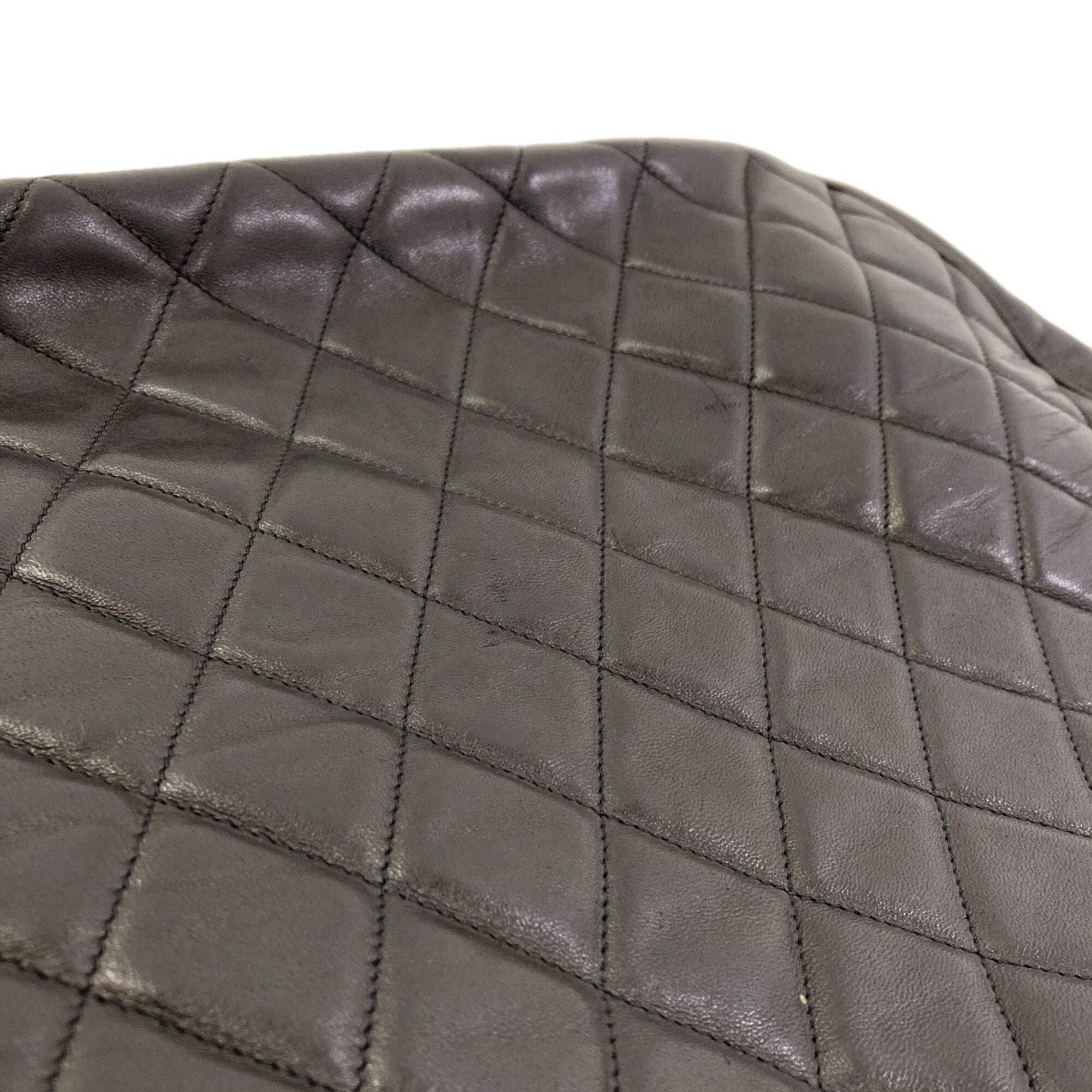 Chanel Black Leather Tote Bag (Pre-Owned)