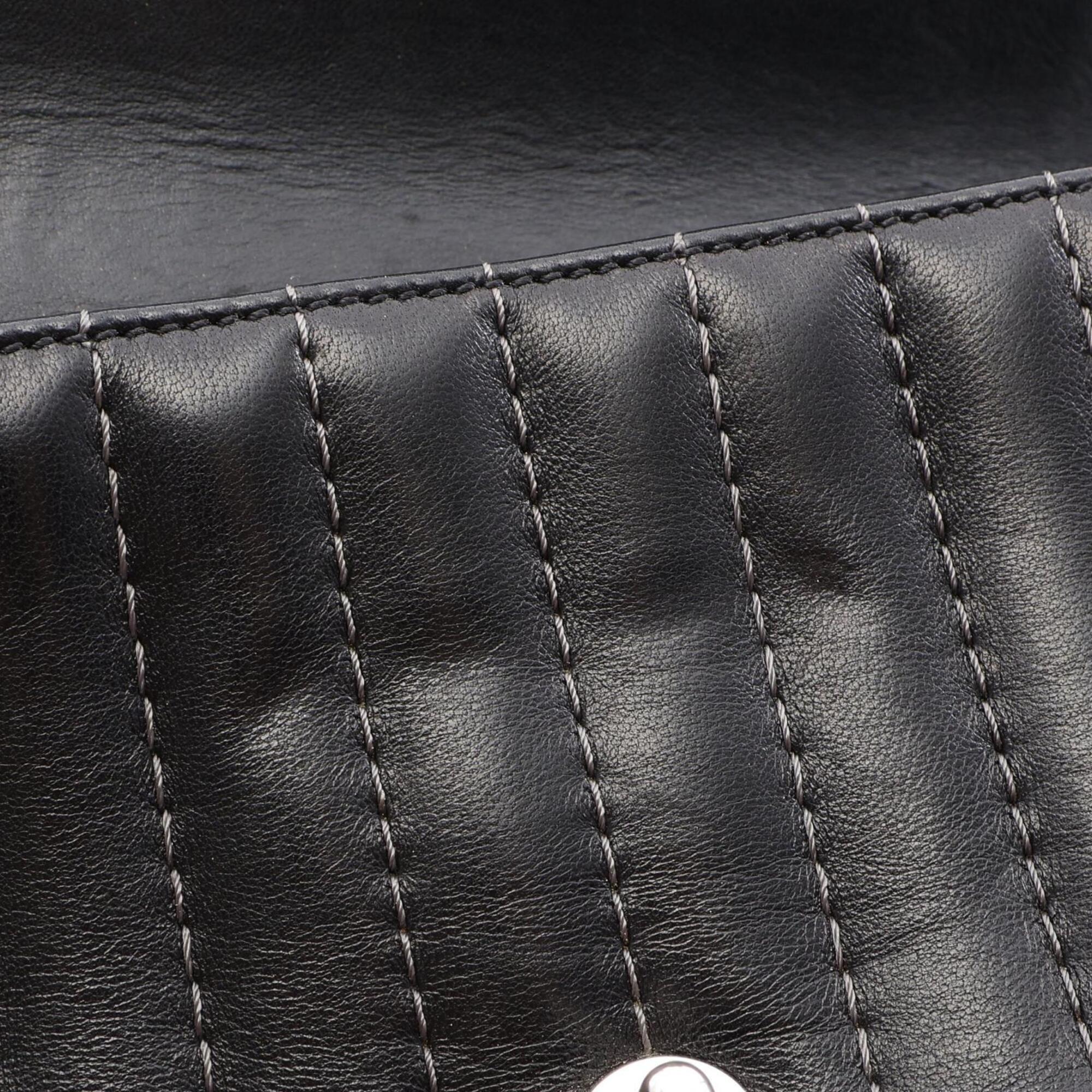 Chanel Black Leather Handbag Shoulder Bag (Pre-Owned)