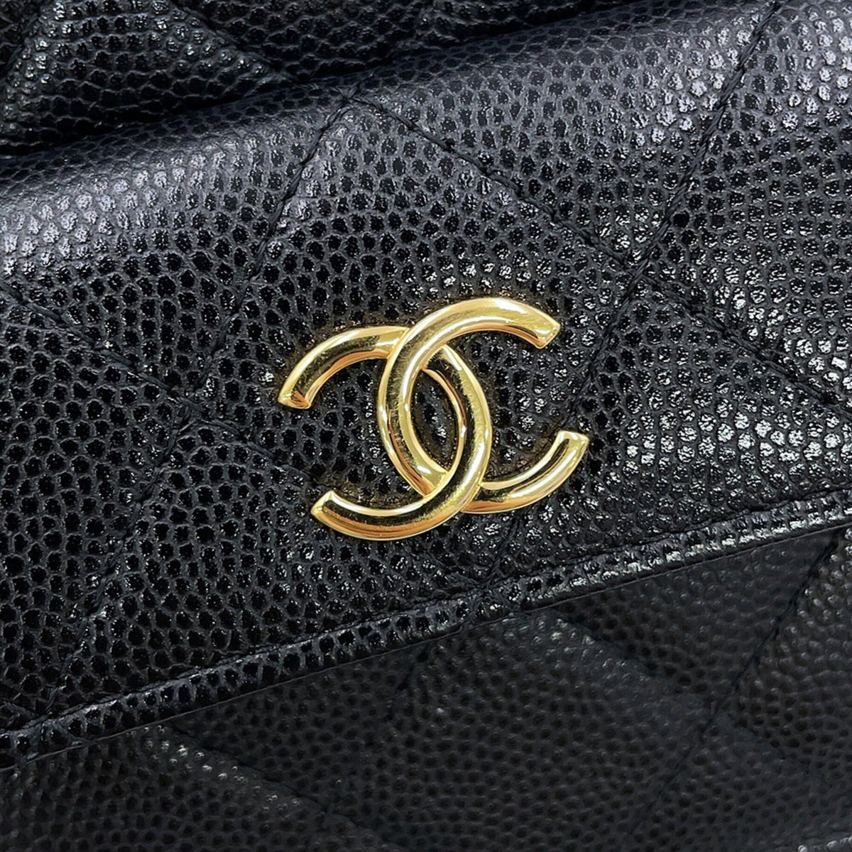 Chanel Matelasse Black Grained Calfskin Handbag (Pre-Owned)