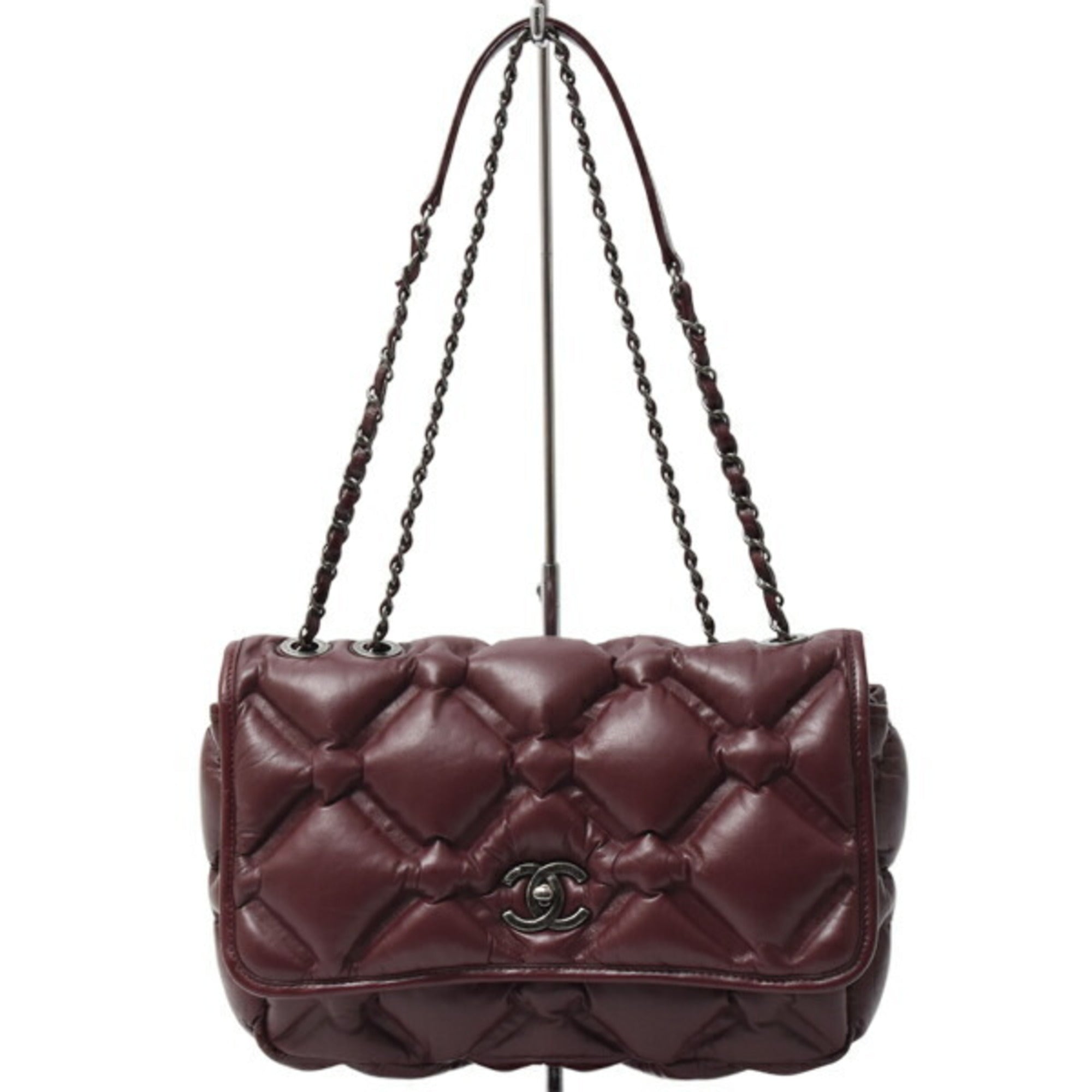 Chanel Matelasse Bordeaux Leather Shoulder Bag (Pre-Owned)