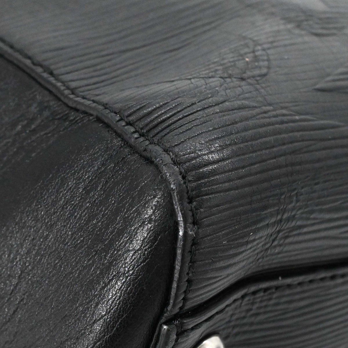 Louis Vuitton Epi Black Epi Leather Handbag Tote Bag (Pre-Owned)