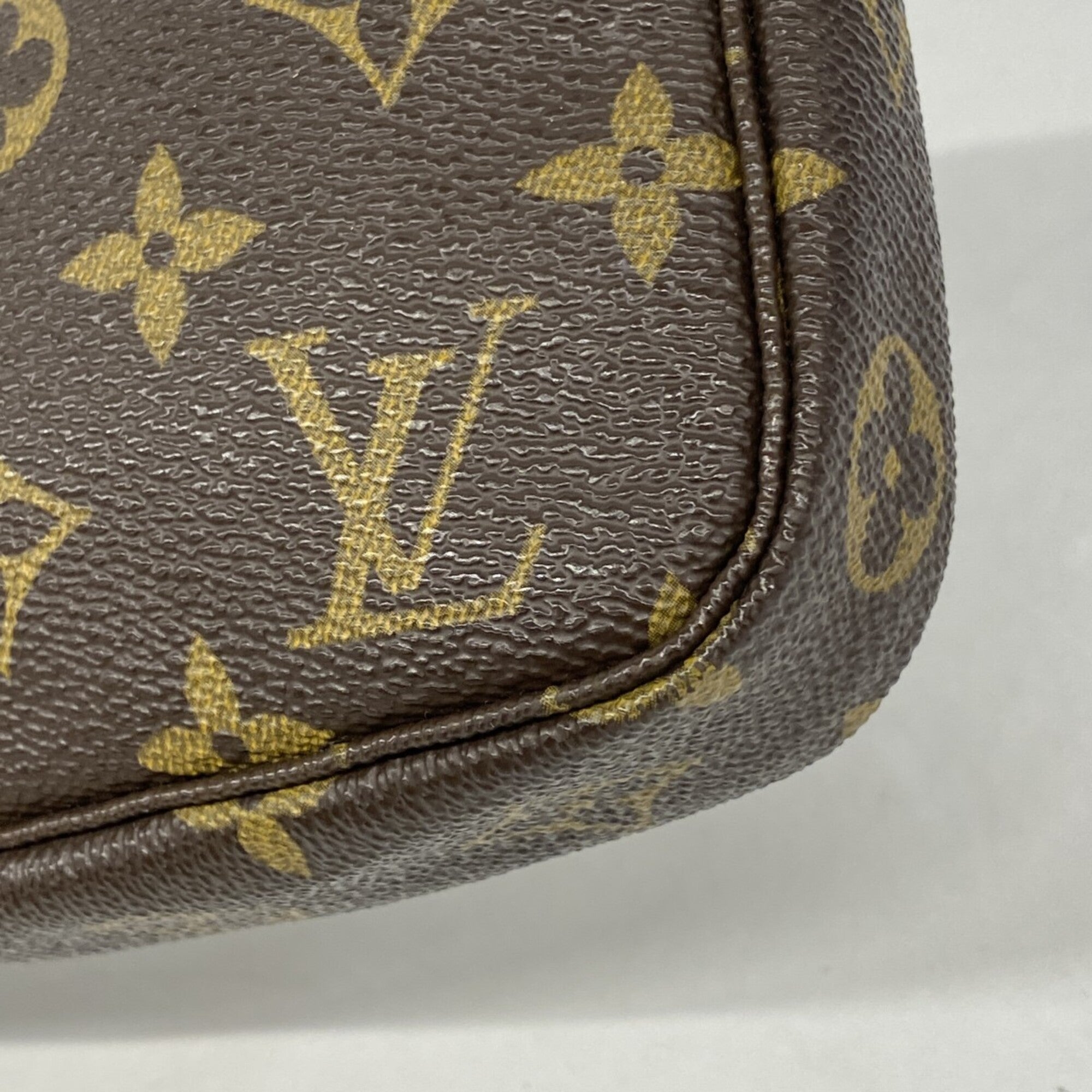 Louis Vuitton Brown Pouch (Pre-Owned)