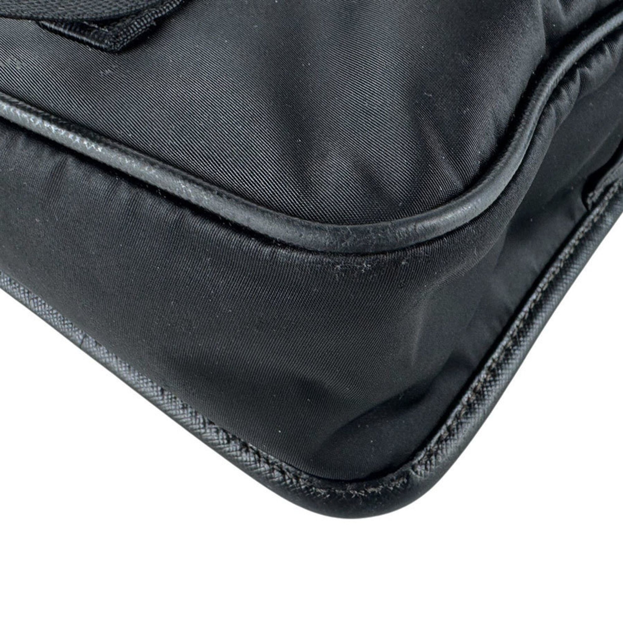 Prada Black Nylon Shoulder Bag (Pre-Owned)