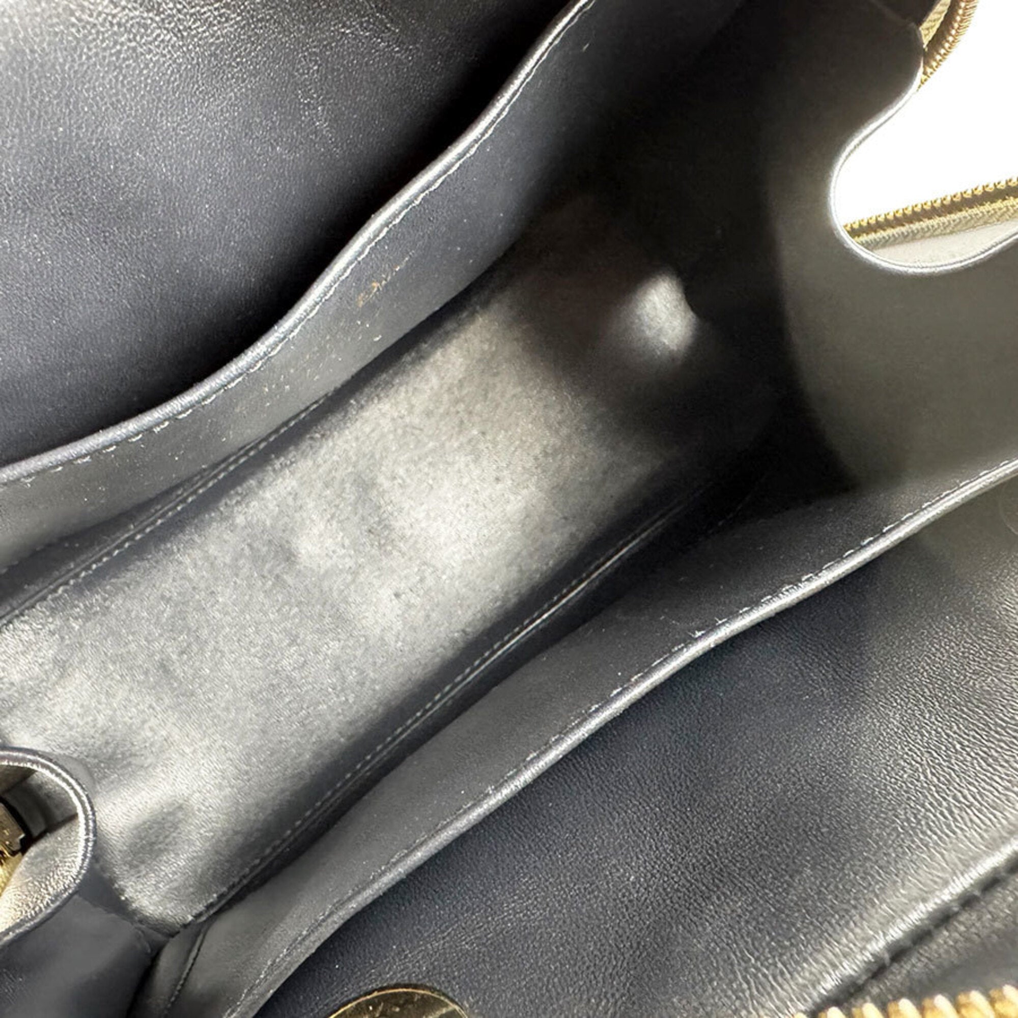 Christian Dior Silver Leather Shoulder Bag (Pre-Owned)