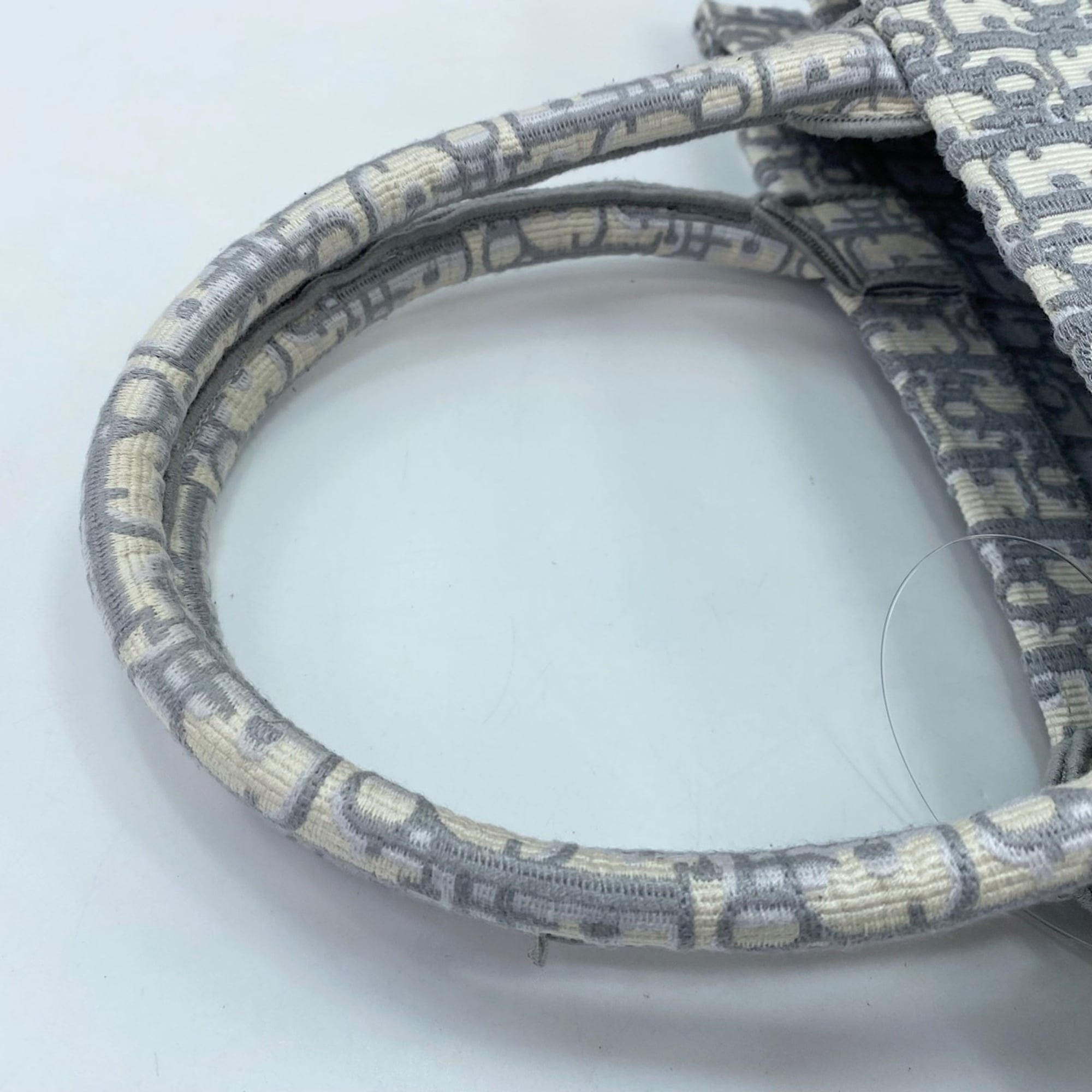 Christian Dior White Tote Bag (Pre-Owned)