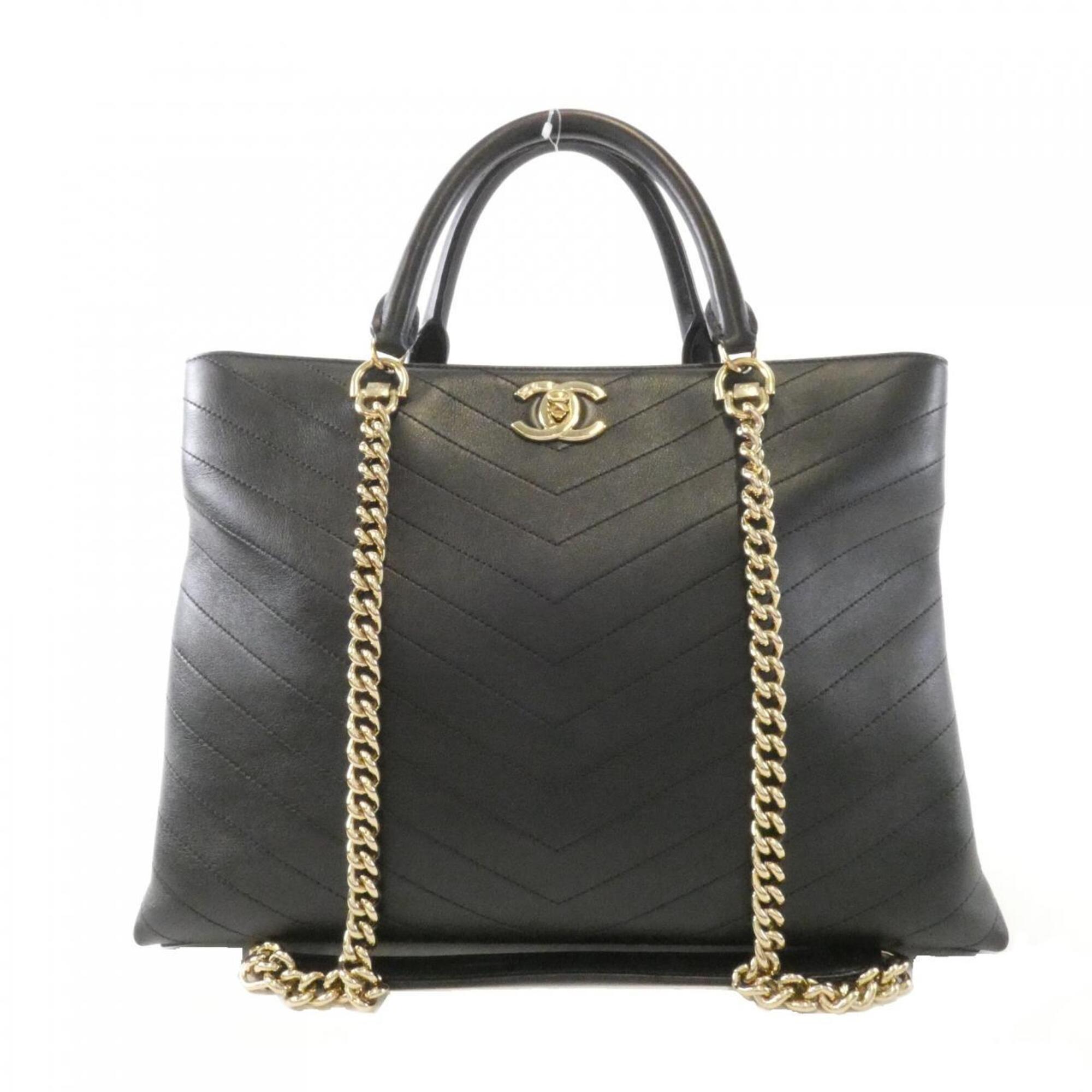 Chanel Black Leather Handbag (Pre-Owned)