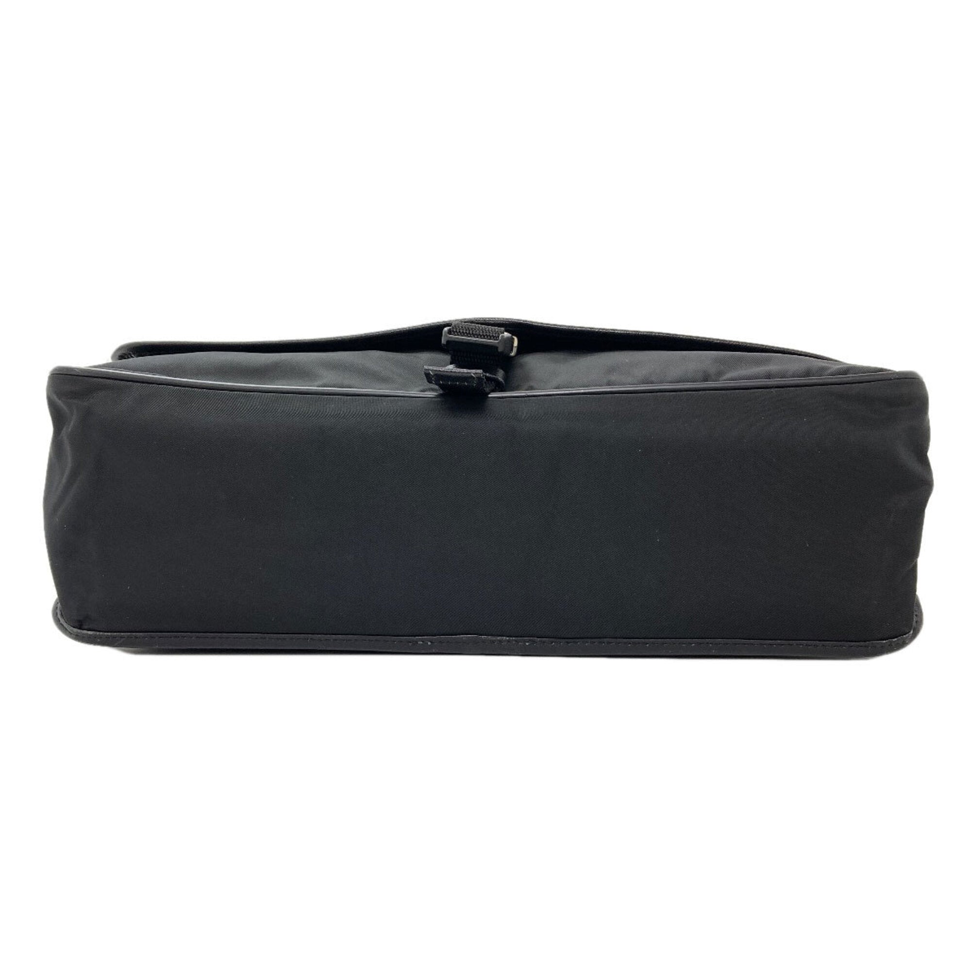Prada Black Nylon Shoulder Bag (Pre-Owned)