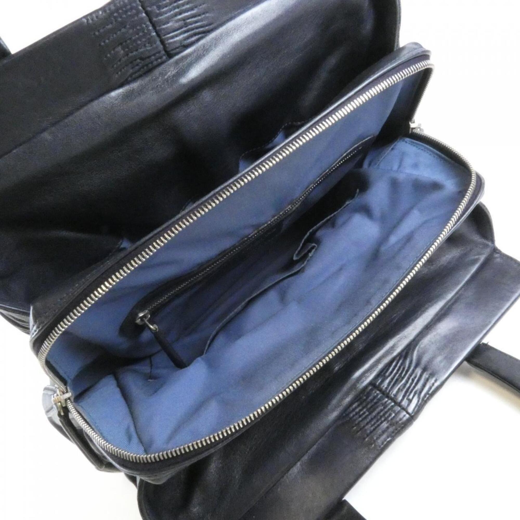 Christian Dior Navy Leather Handbag (Pre-Owned)