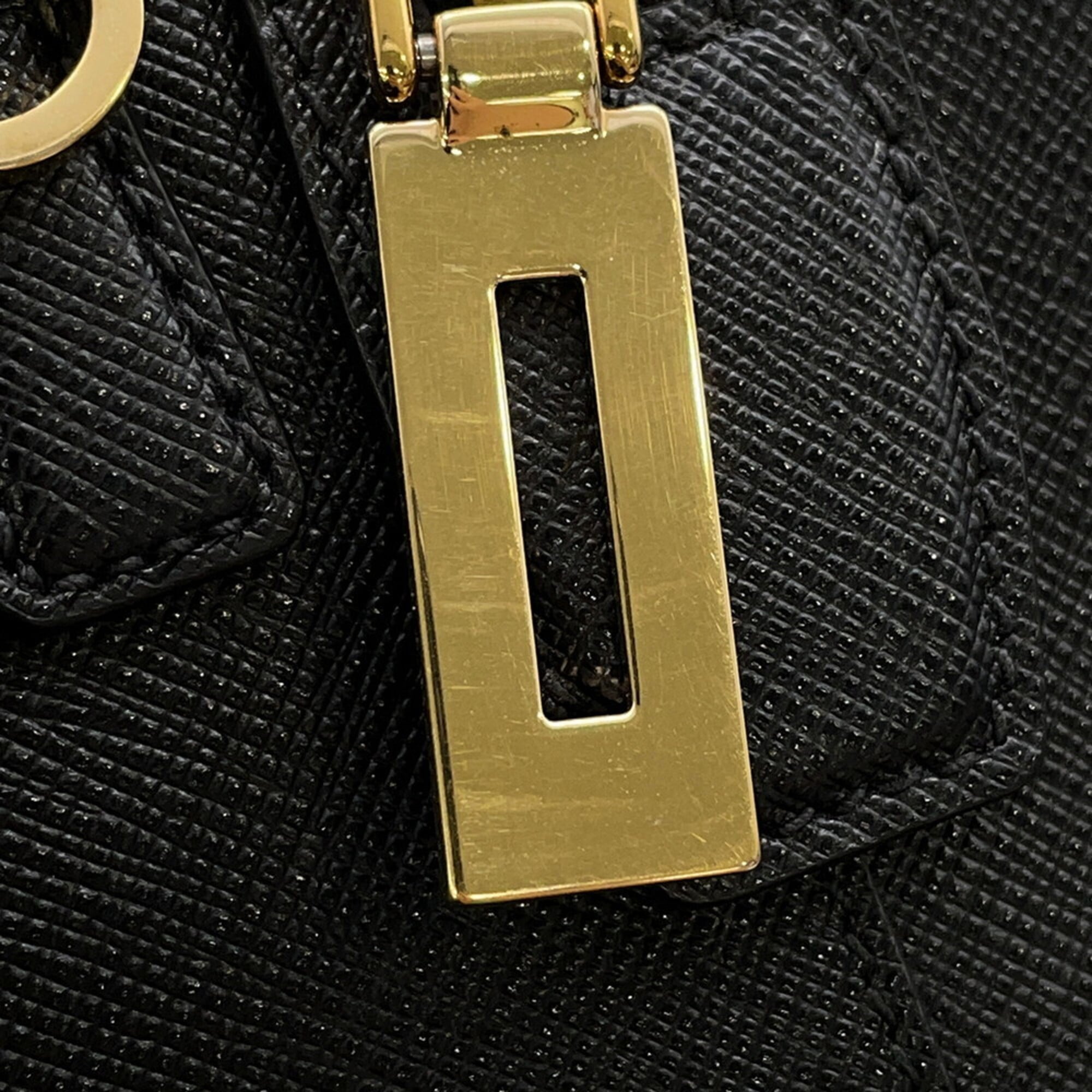 Prada Black Leather Boston Bag Handbag (Pre-Owned)