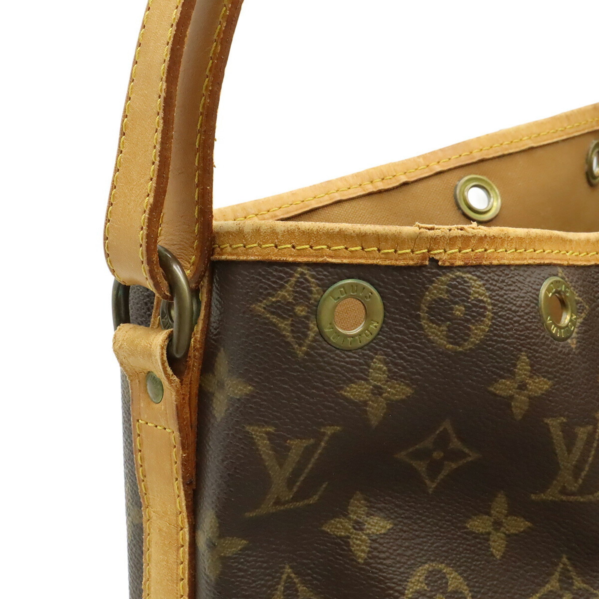 Louis Vuitton Brown Monogram Monogram Shoulder Bag (Pre-Owned)
