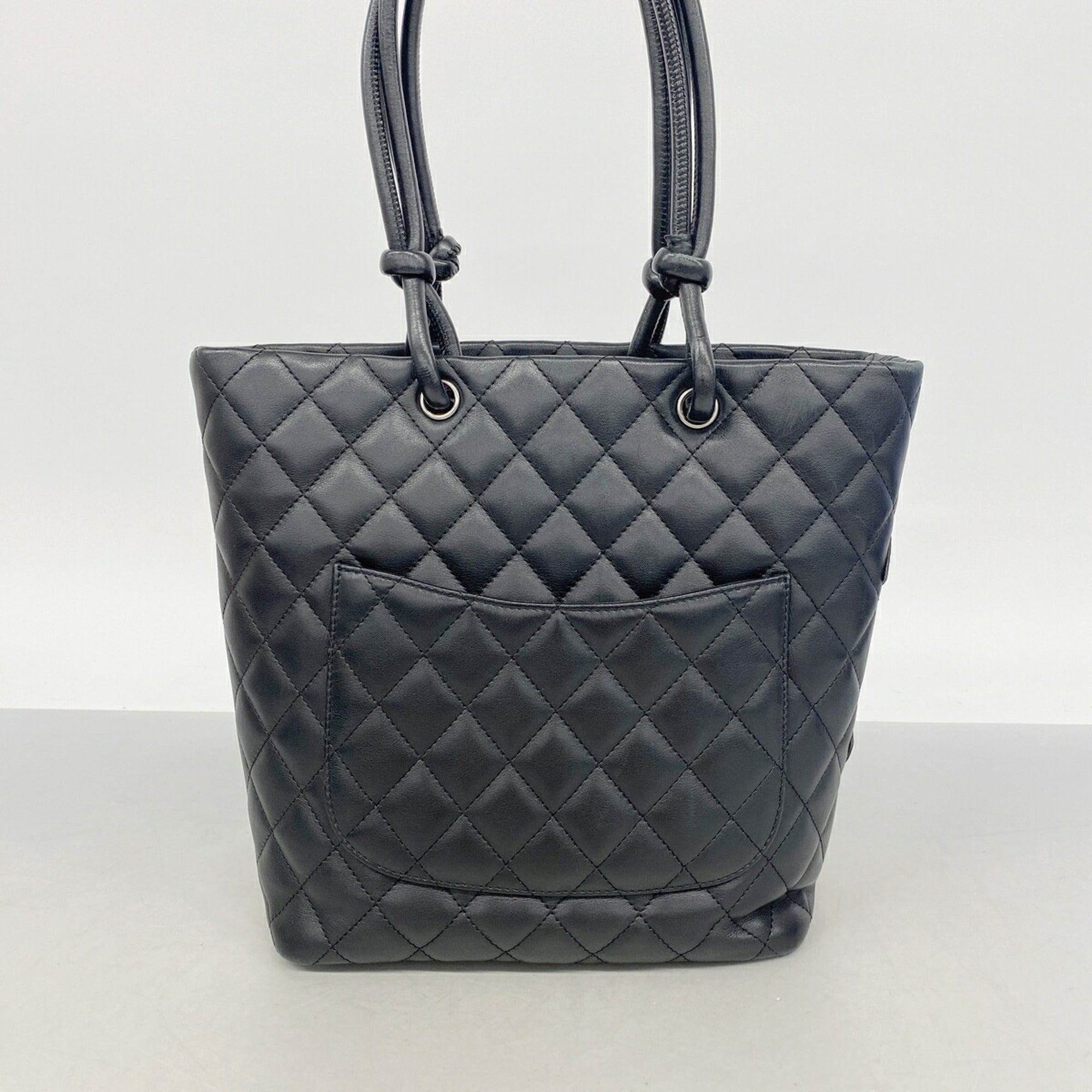 Chanel Black Leather Tote Bag (Pre-Owned)