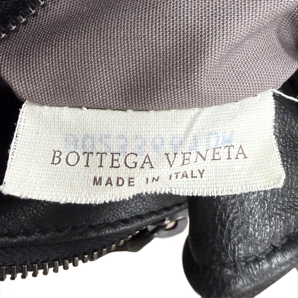 Bottega Veneta Black Leather Clutch Bag (Pre-Owned)