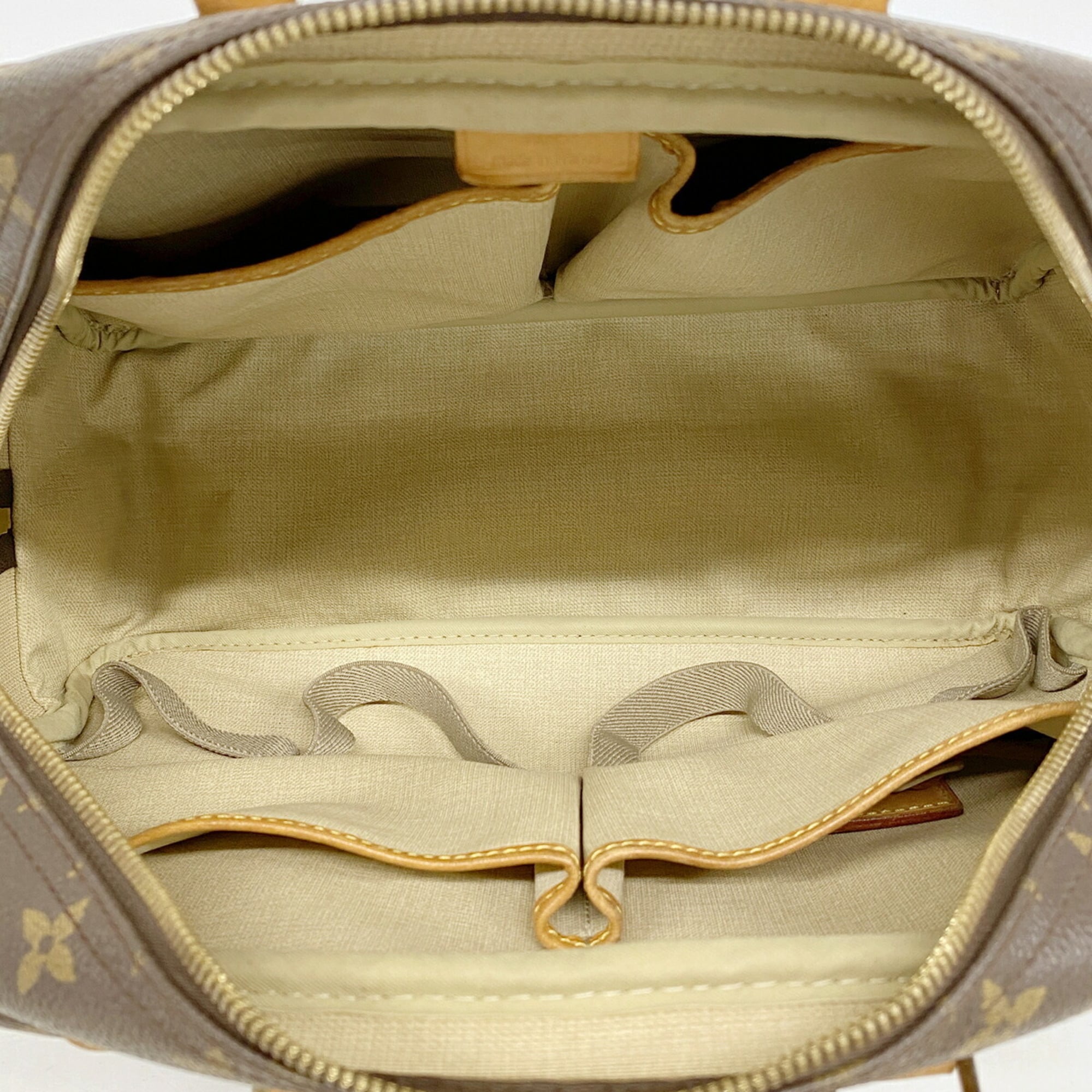 Louis Vuitton Brown Handbag (Pre-Owned)