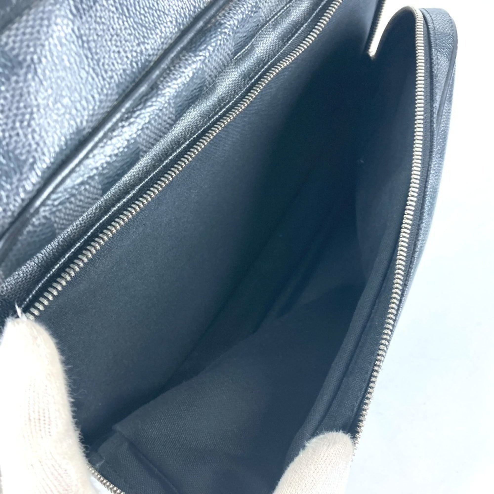 Louis Vuitton Damier Graphite Black Damier Graphite Shoulder Bag (Pre-Owned)