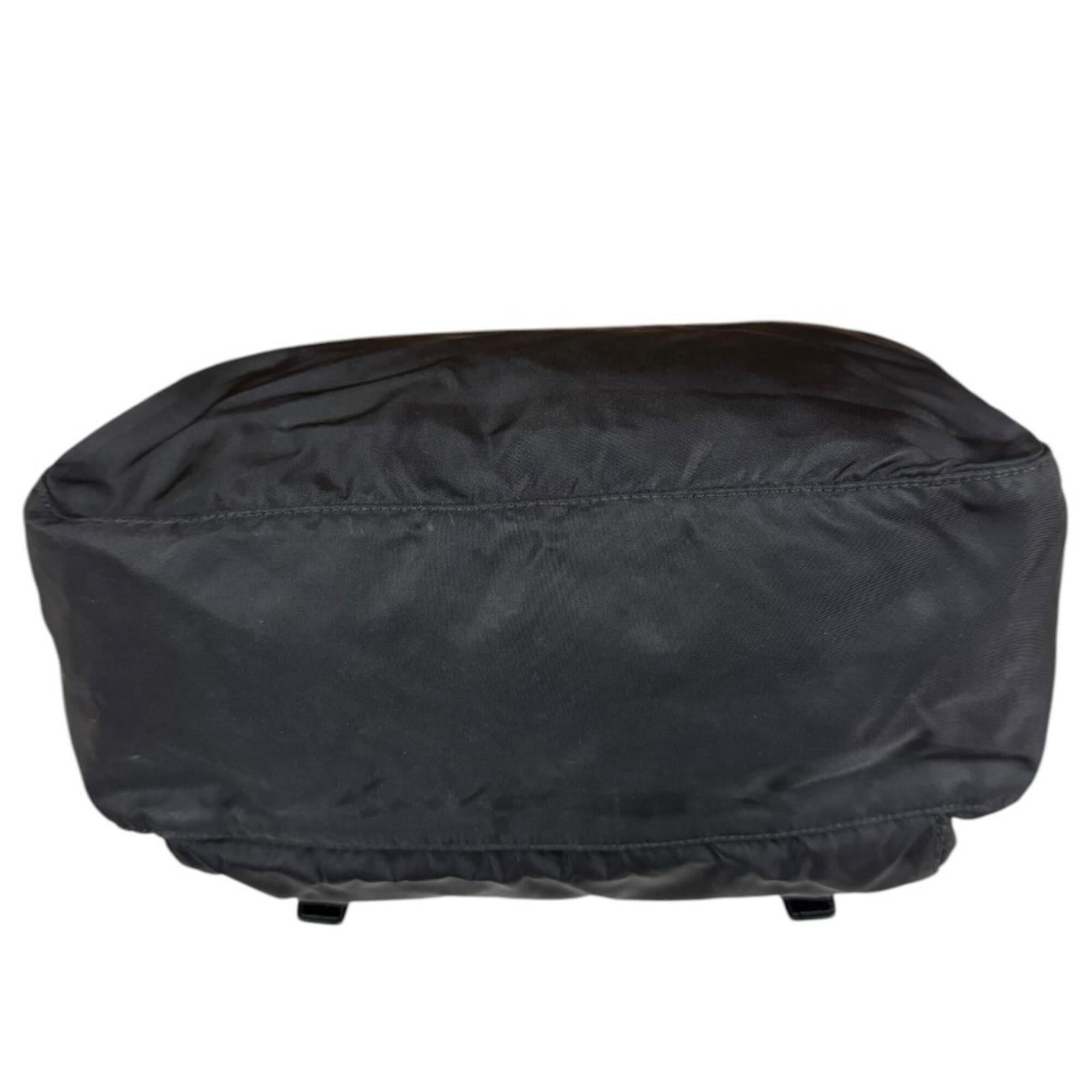 Prada Black Nylon Leather Shoulder Bag (Pre-Owned)
