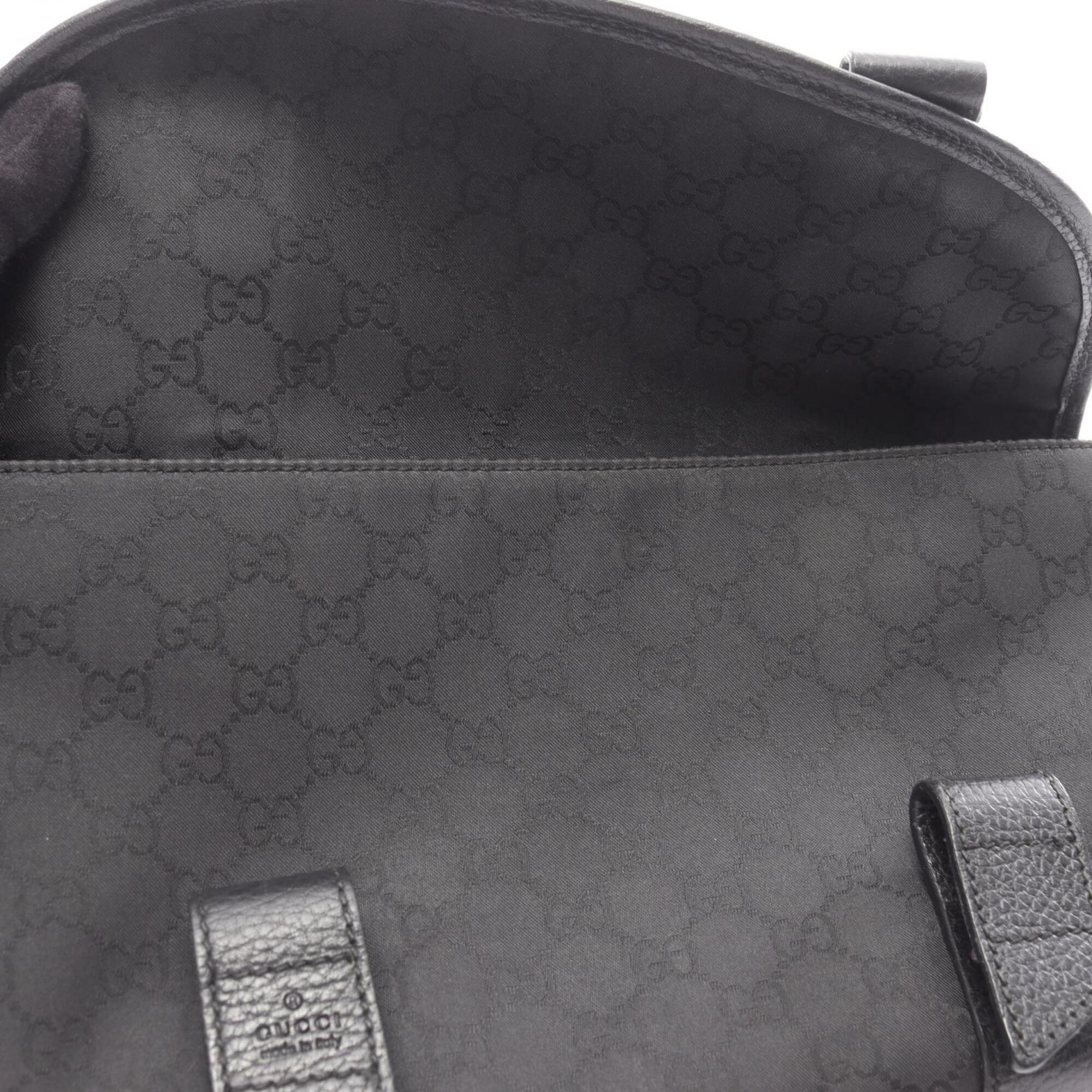 Gucci Black Nylon Leather Fanny Pack Handbag (Pre-Owned)