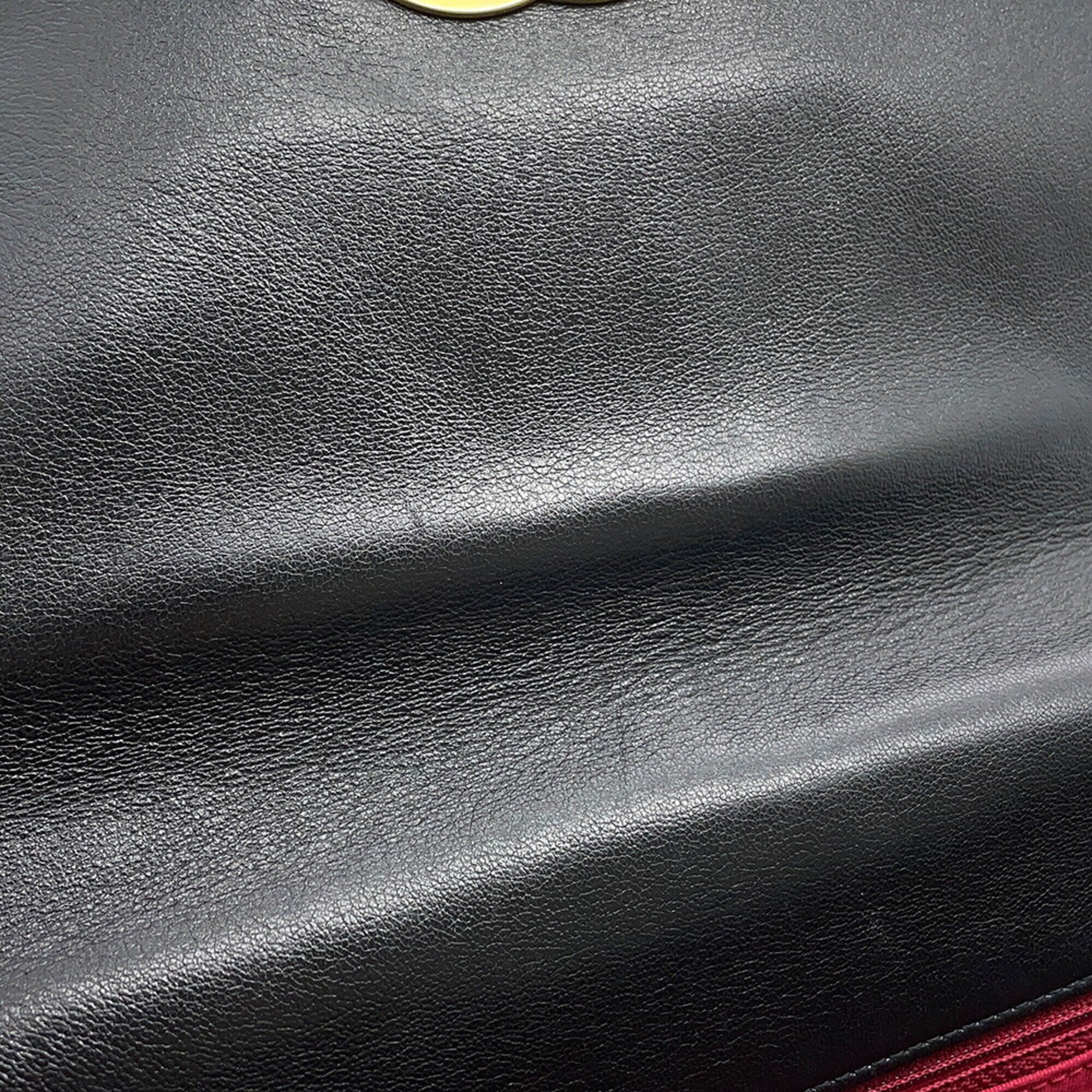 Chanel Black Leather Handbag Shoulder Bag (Pre-Owned)