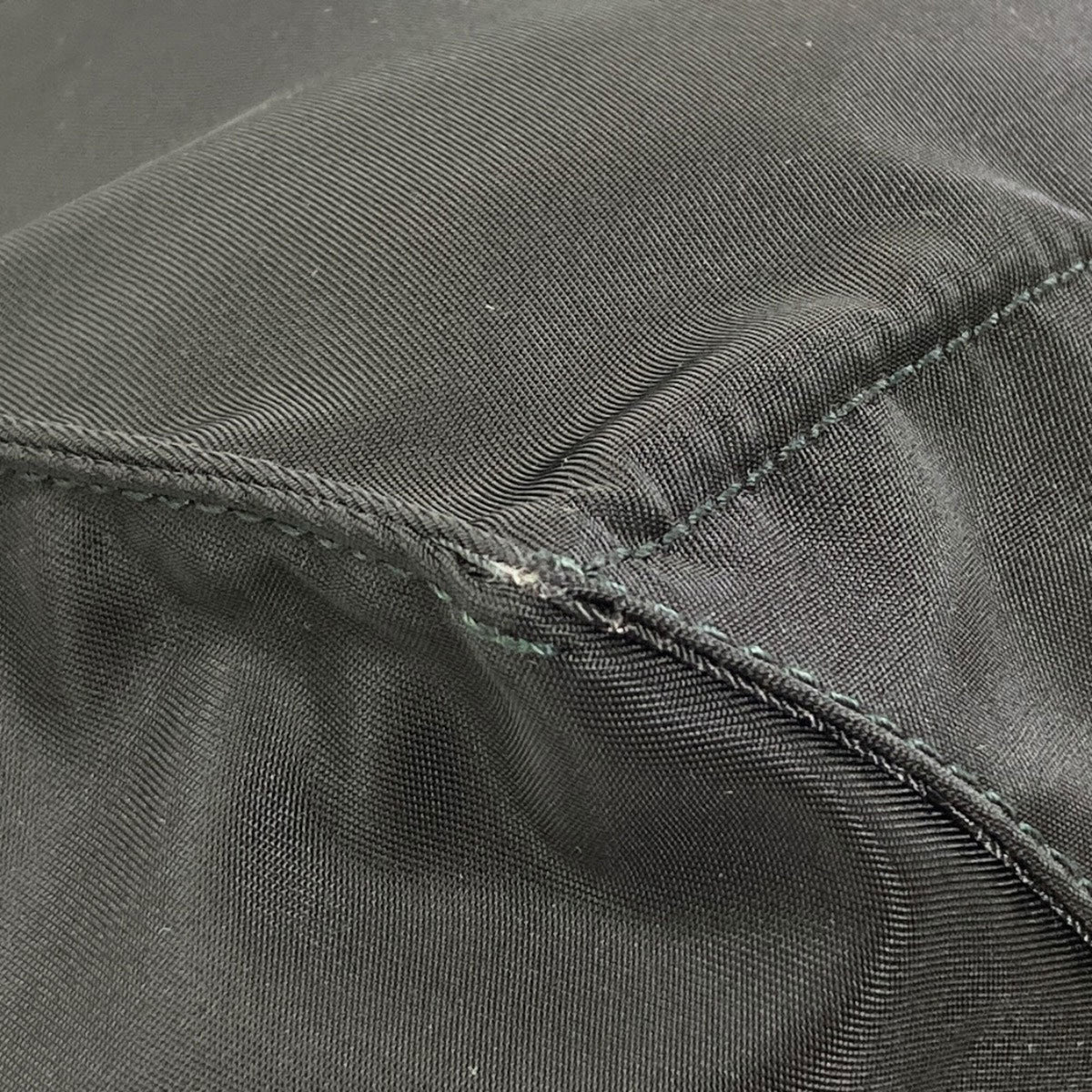 Prada Black Nylon Tote Bag (Pre-Owned)