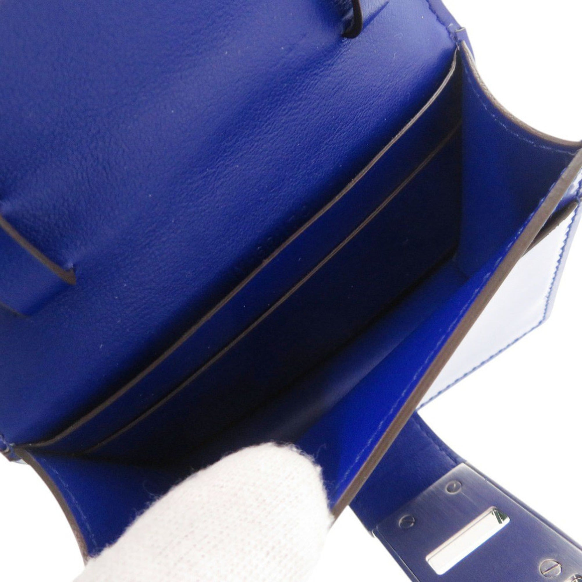 Salvatore Ferragamo Blue Leather Shoulder Bag (Pre-Owned)