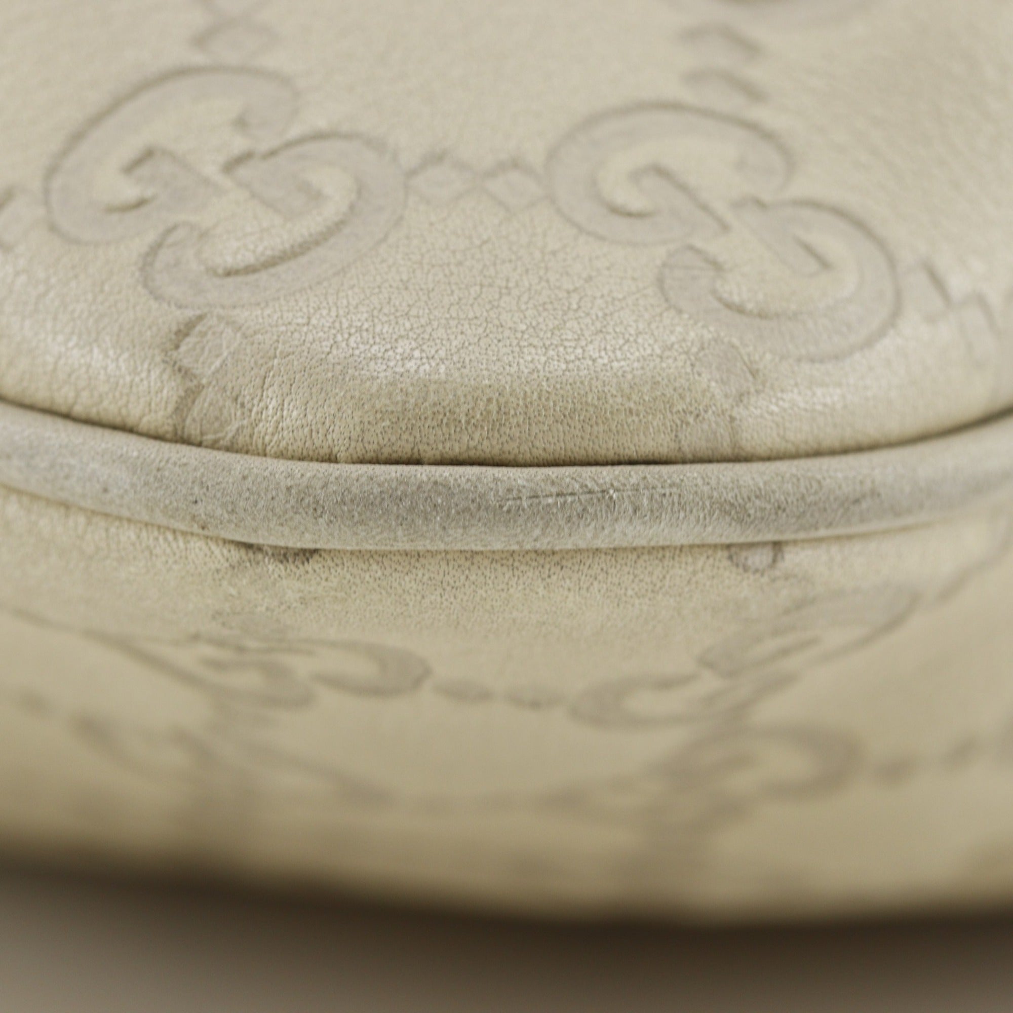 Gucci Off-White Leather Handbag Tote Bag (Pre-Owned)