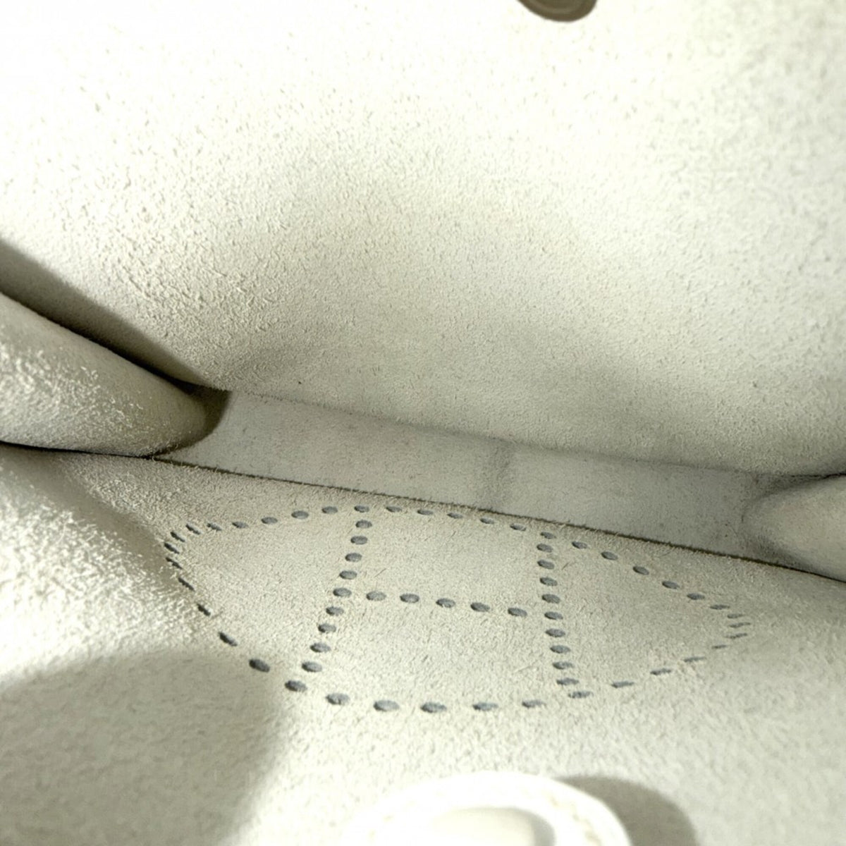 Hermes White Leather Shoulder Bag (Pre-Owned)
