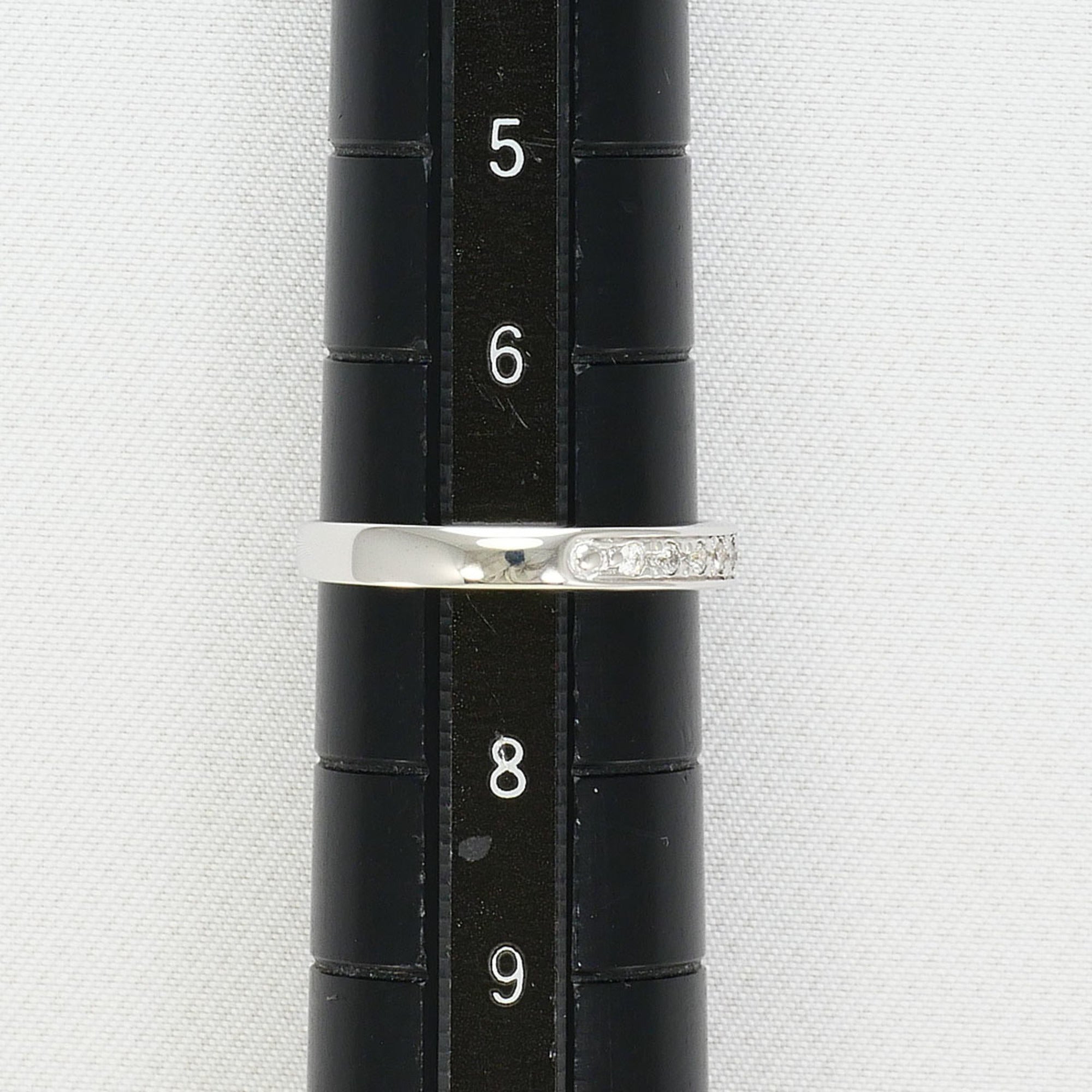 Unbranded White Gold White Gold (10K) Band Ring (Pre-Owned)