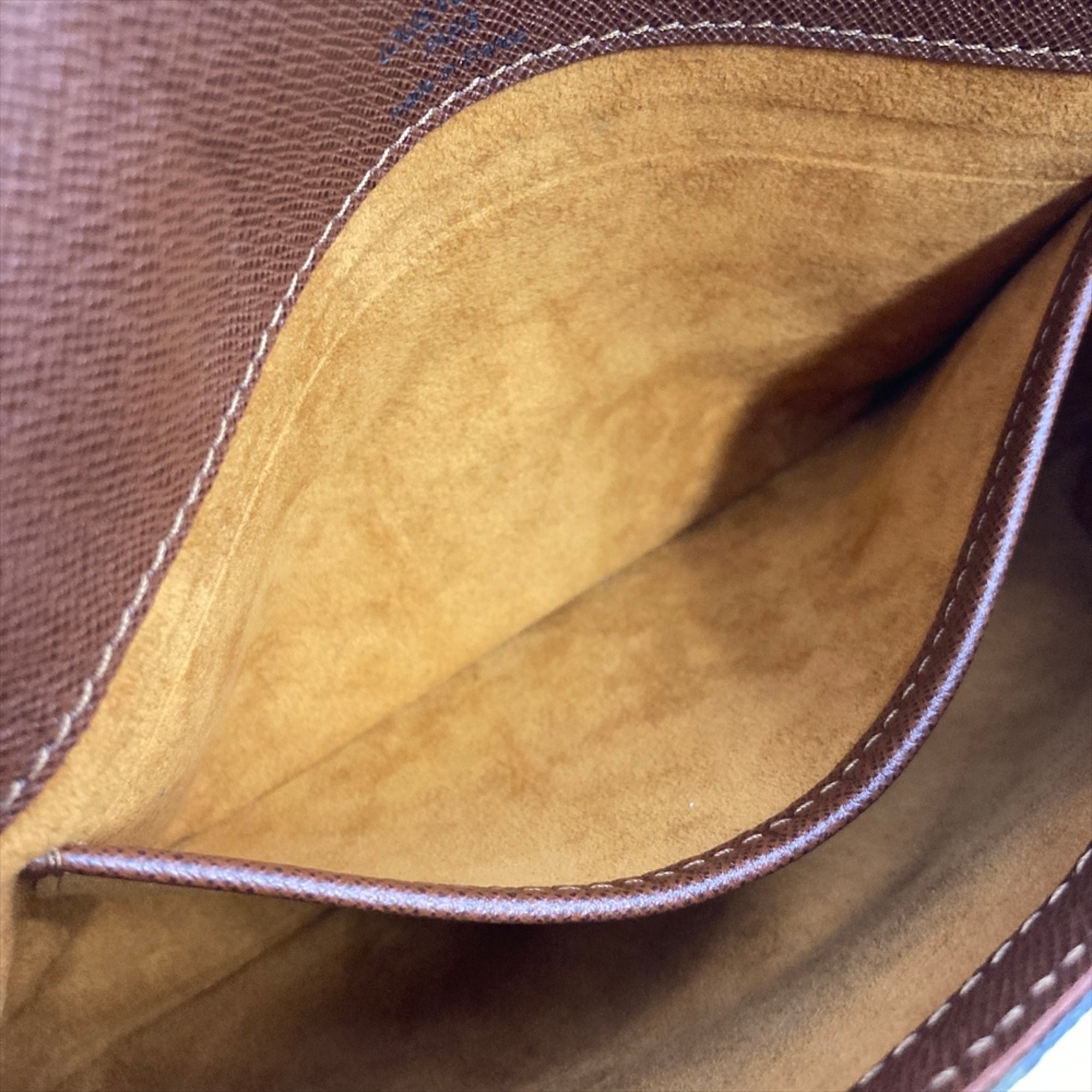 Louis Vuitton Brown Monogram Shoulder Bag (Pre-Owned)