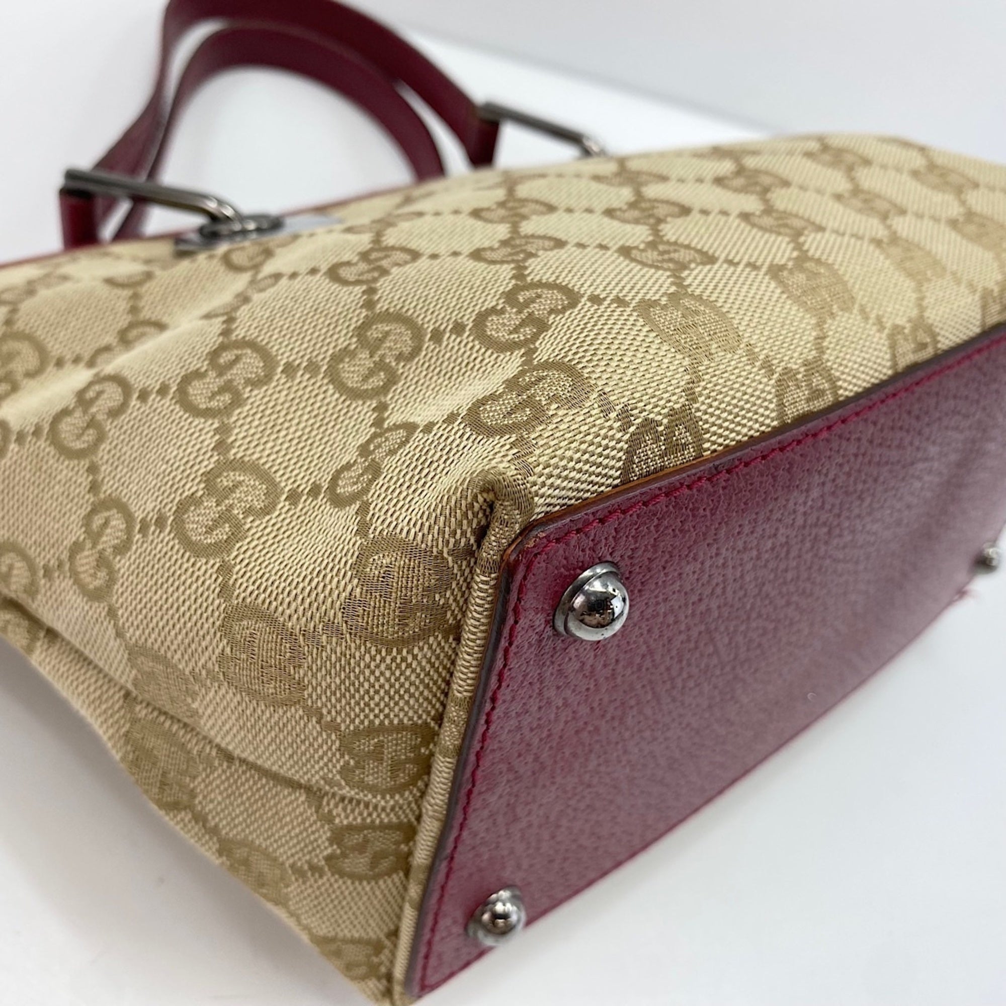 Gucci Beige Handbag (Pre-Owned)