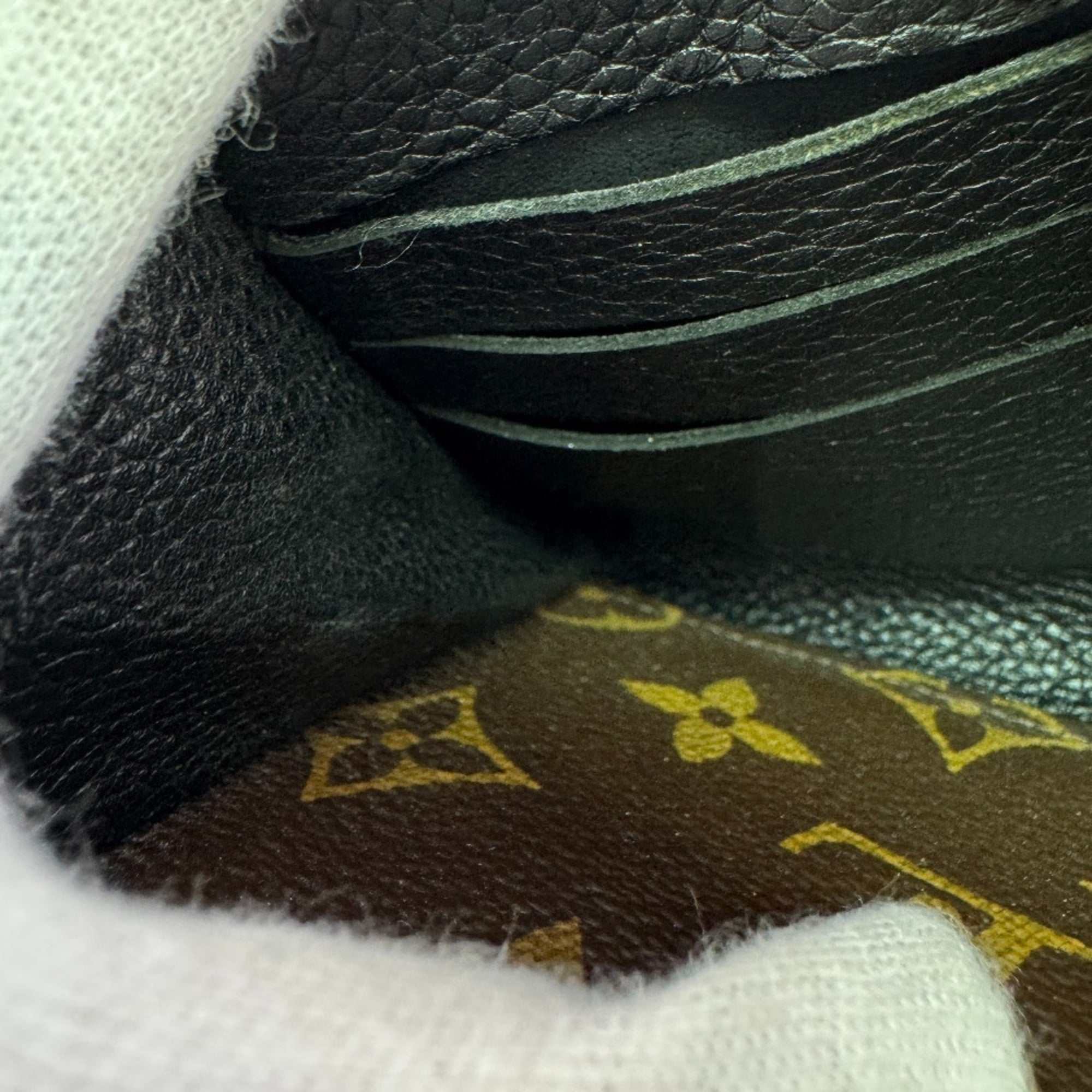 Louis Vuitton Black Brown Monogram Monogram Leather (Pre-Owned)